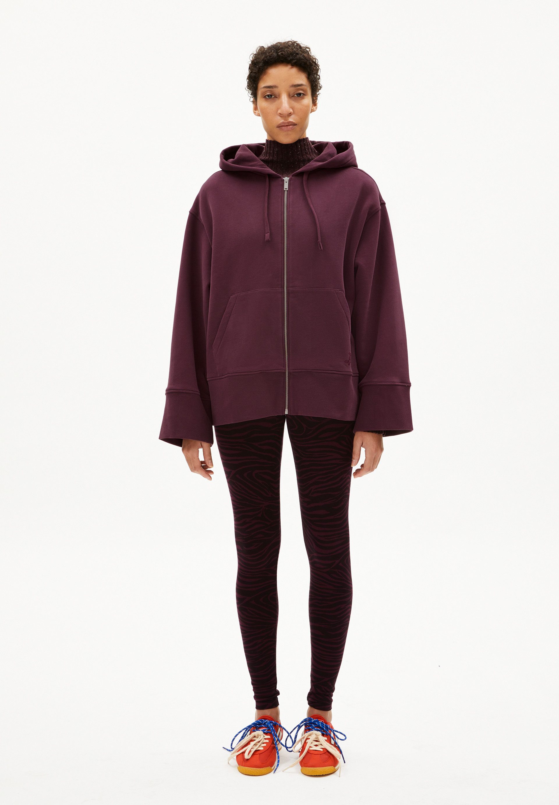 Armedangels Sweatjacke TALIMAA Sweatjacke aus Bio-Baumwolle (1-tlg., Oversi günstig online kaufen