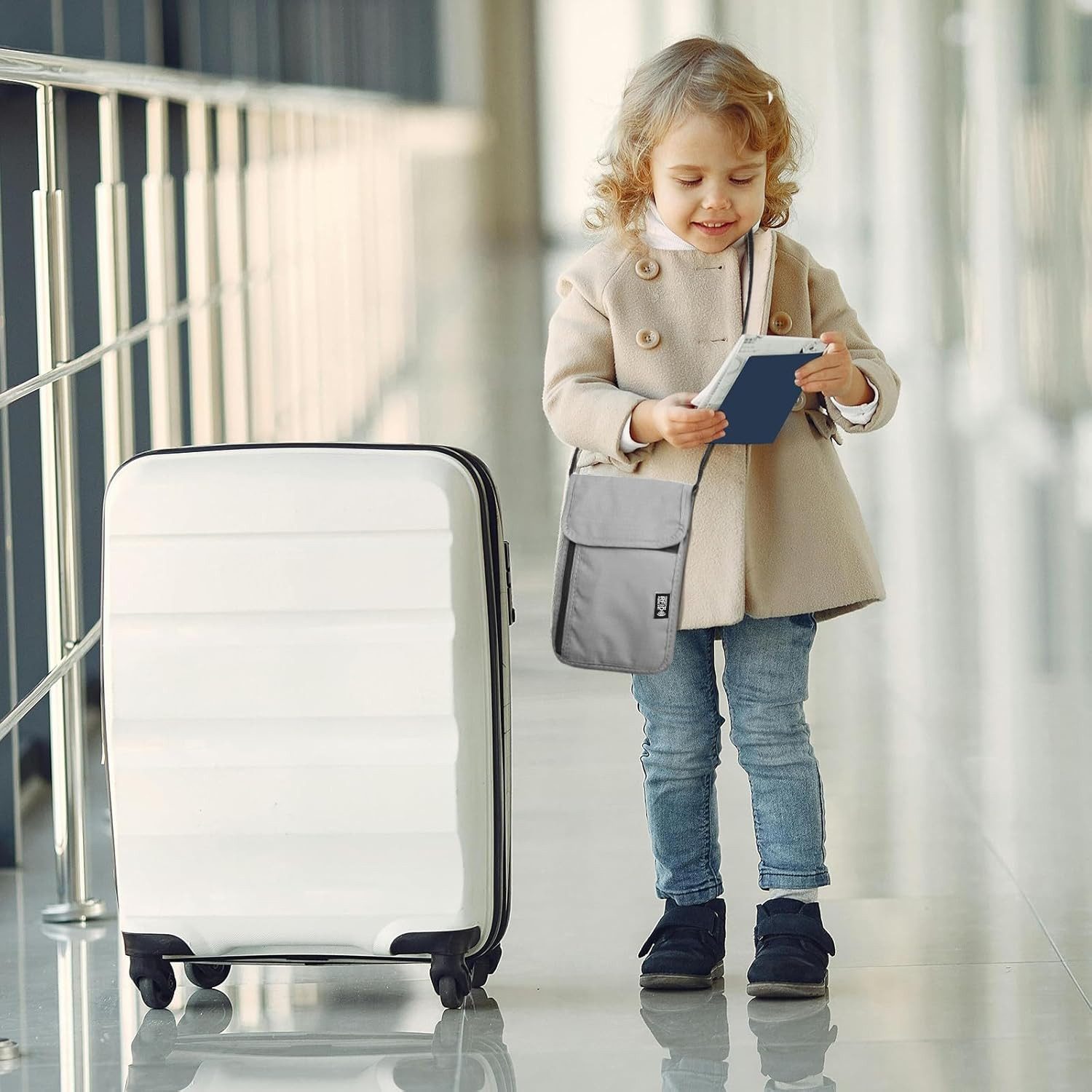 Cachito Umhängetasche Tragetasche Brustbeutel RFID-Schutz,Unisex Passport Tasche Für Reisen – Bild 4 von 5