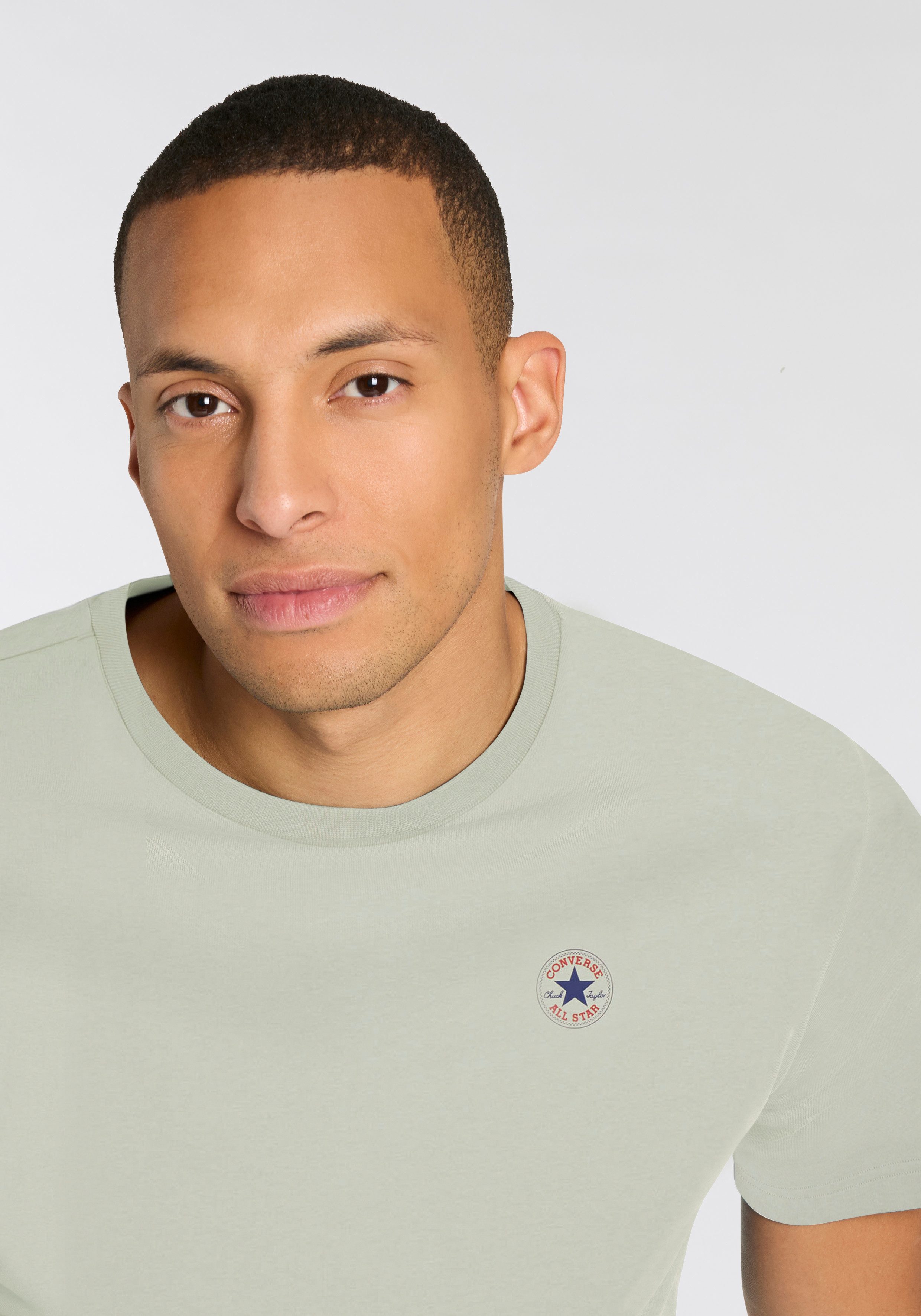 Converse T-Shirt GO-TO MINI PATCH T-SHIRT mit Logodruck, Kurzarm, aus Baumwoll-Jersey – Bild 3 von 4