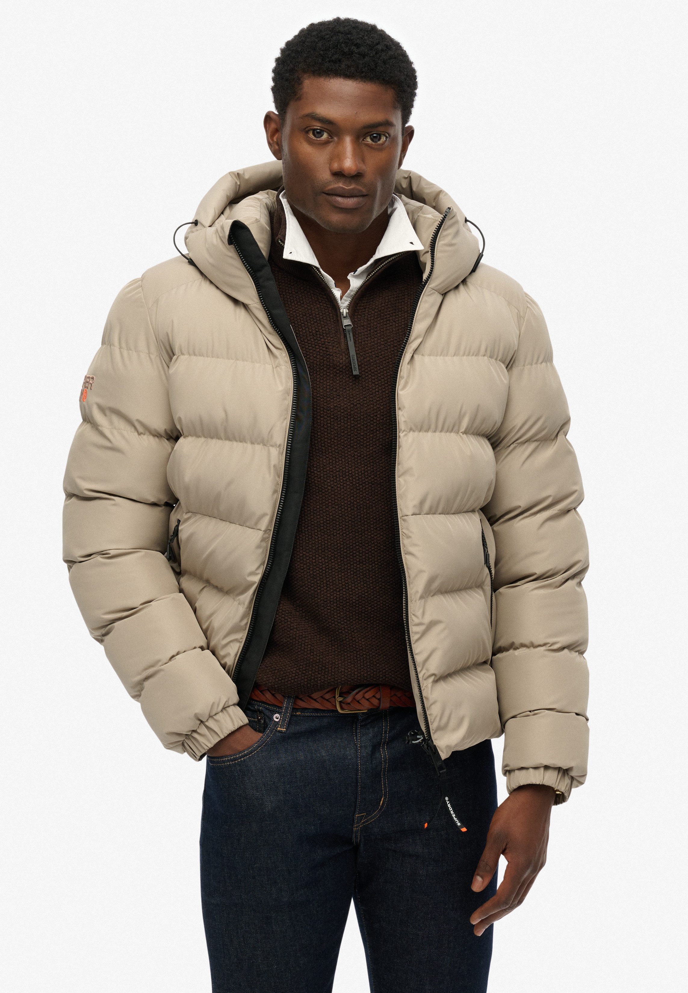 Superdry Steppjacke HOODED SPORTS PUFFER JACKET Kunstfaser, relaxed fit