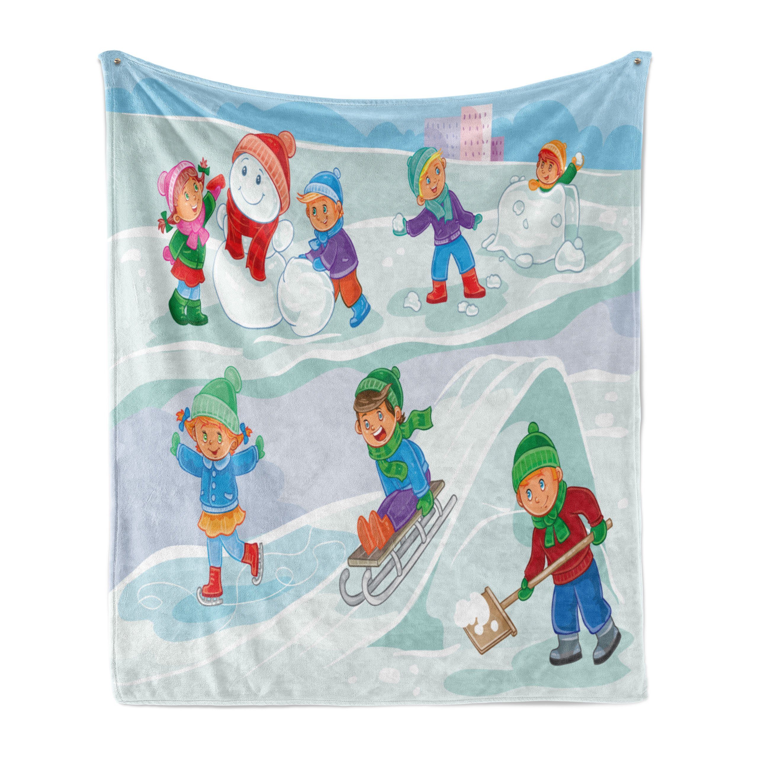 Wohndecke Gemütlicher Plüsch für den Innen- und Außenbereich, Abakuhaus, Schneemann Kleinkinder spielen im Schnee