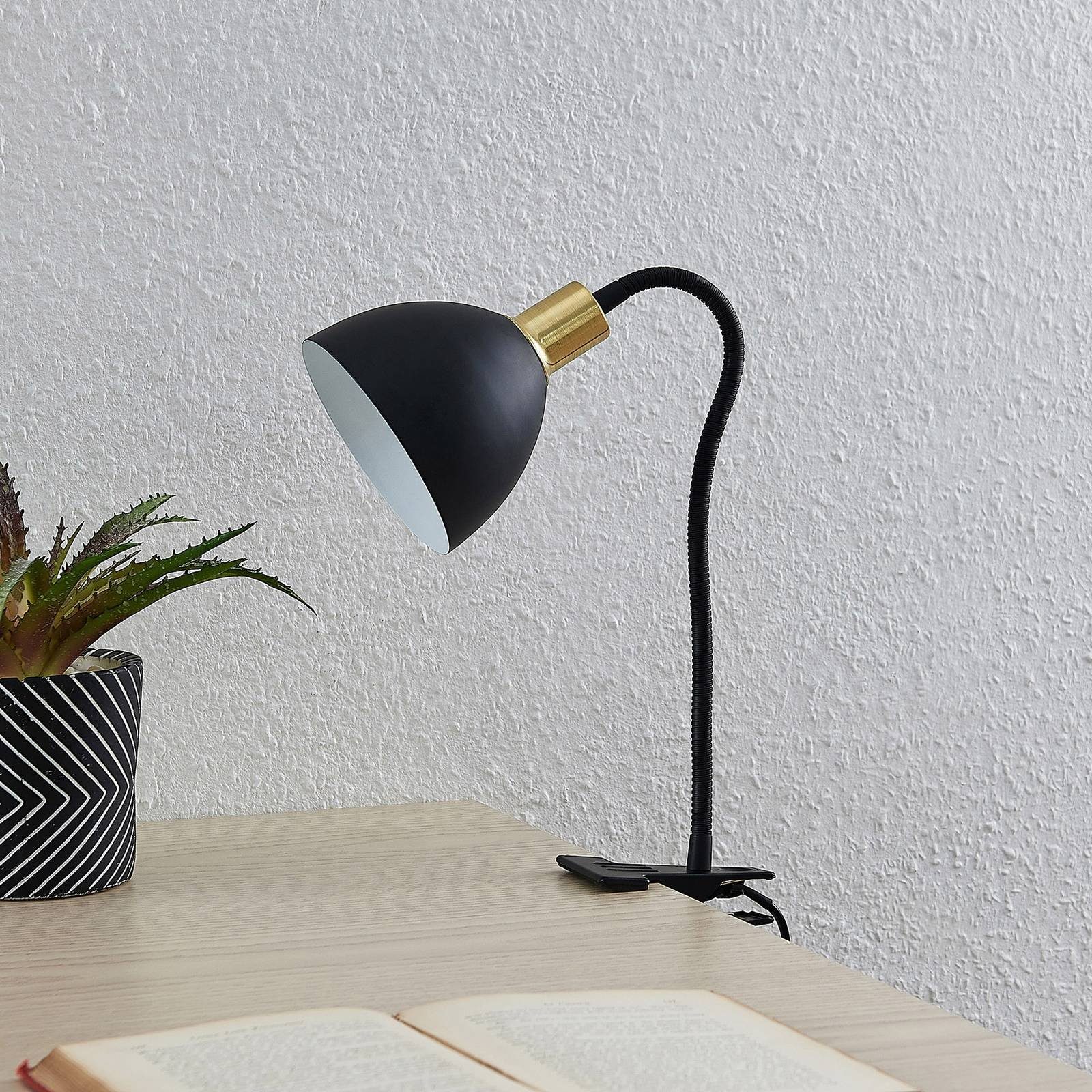 Lindby Klemmleuchte Genora, Metall, Schwarz IP20, 1 x 8 W LED