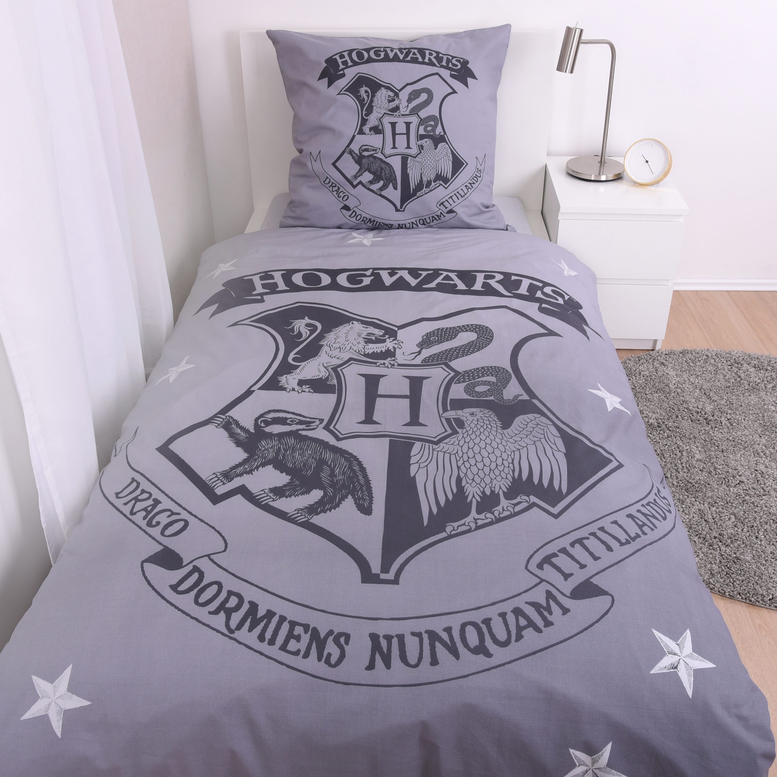 Stoffschmiede Kinderbettwäsche - Harry Potter – Mystical Gray - 135x200cm + 80x80cm, 100% Baumwolle