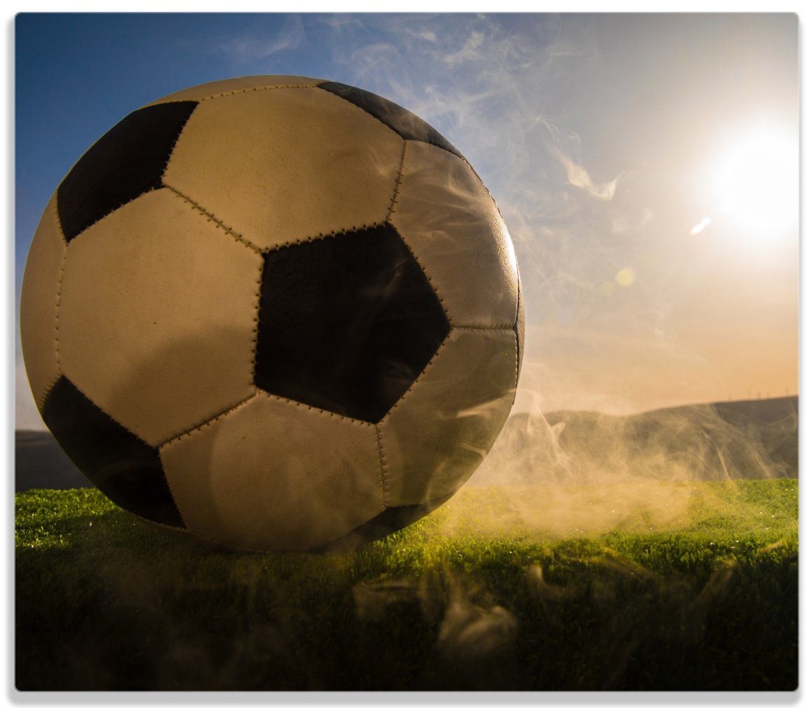 Wallario Herd-Abdeckplatte Fußball bei Sonnenuntergang, ESG-Sicherheitsglas, (Glasplatte, 1 tlg., inkl. 5mm Noppen), verschiedene Größen
