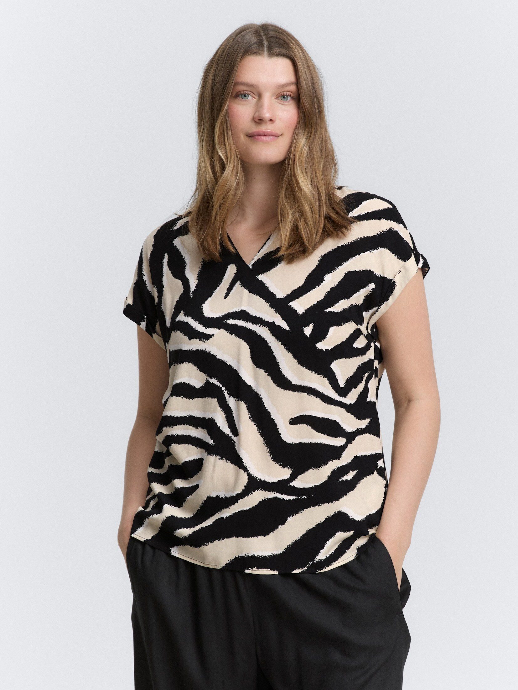 Kurzarmbluse Plus Size - Loose Fit Bluse