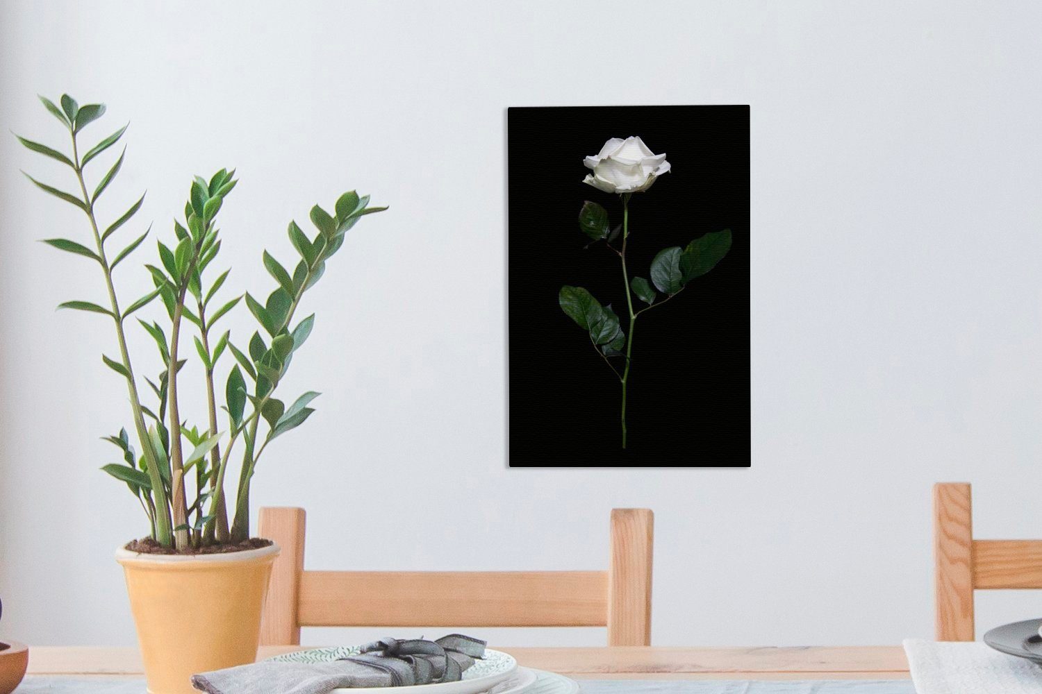 bespannt cm fertig einer Zackenaufhänger, Rose, Leinwandbild St), aufrechten Gemälde, Nahaufnahme inkl. (1 OneMillionCanvasses® 20x30 Leinwandbild weißen