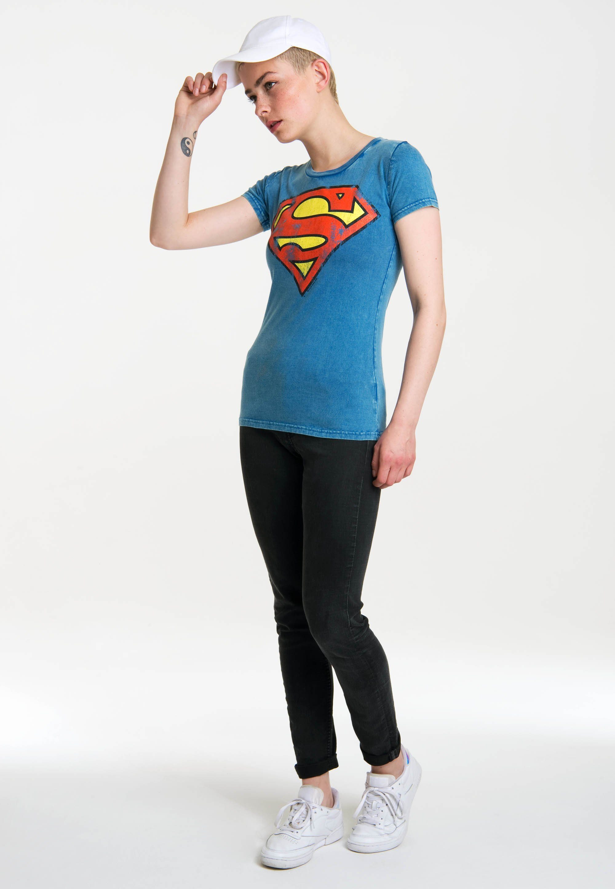 LOGOSHIRT T-Shirt Superman mit coolem Vintage-Print