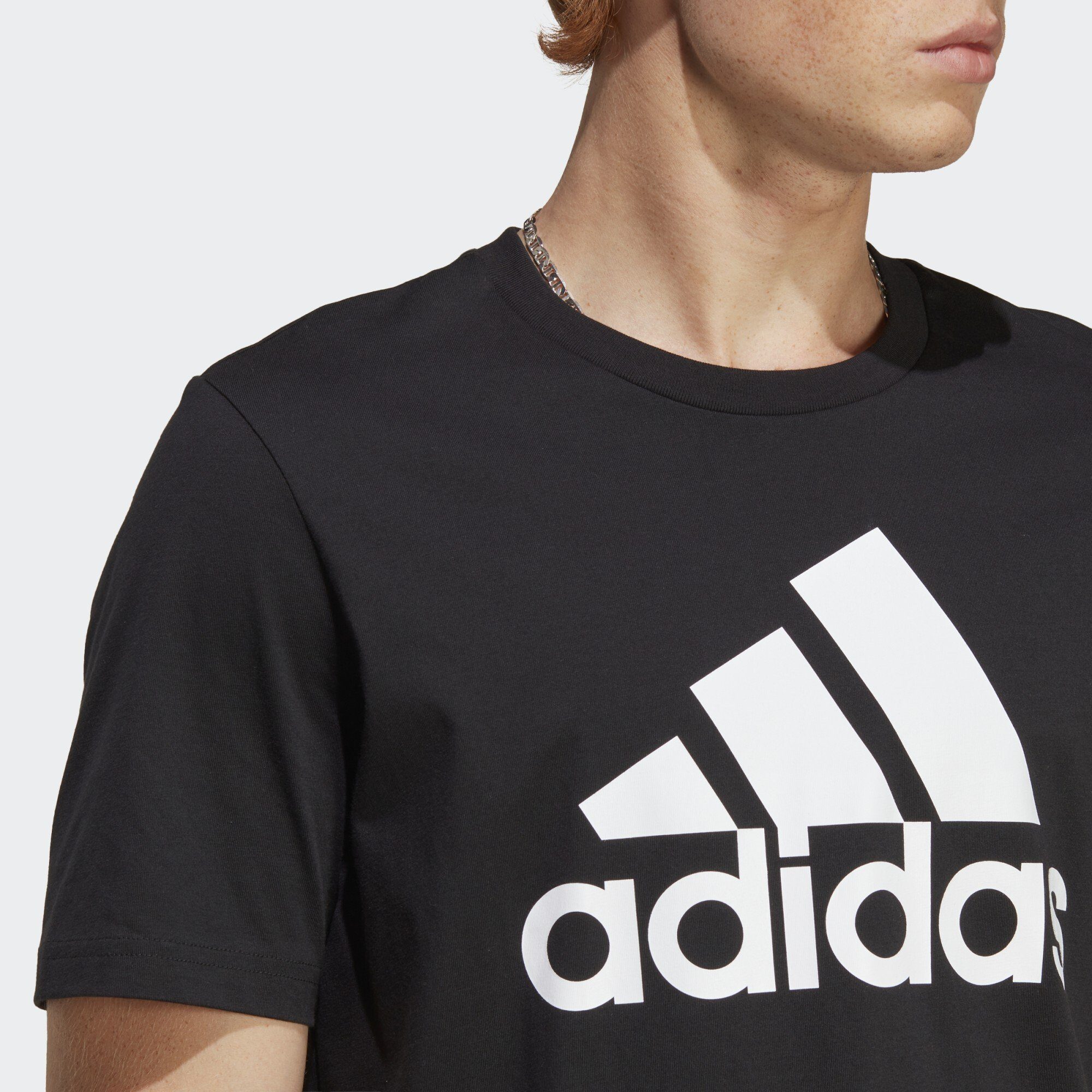 adidas Sportswear T-Shirt ESSENTIALS SINGLE White JERSEY LOGO / Black BIG T-SHIRT