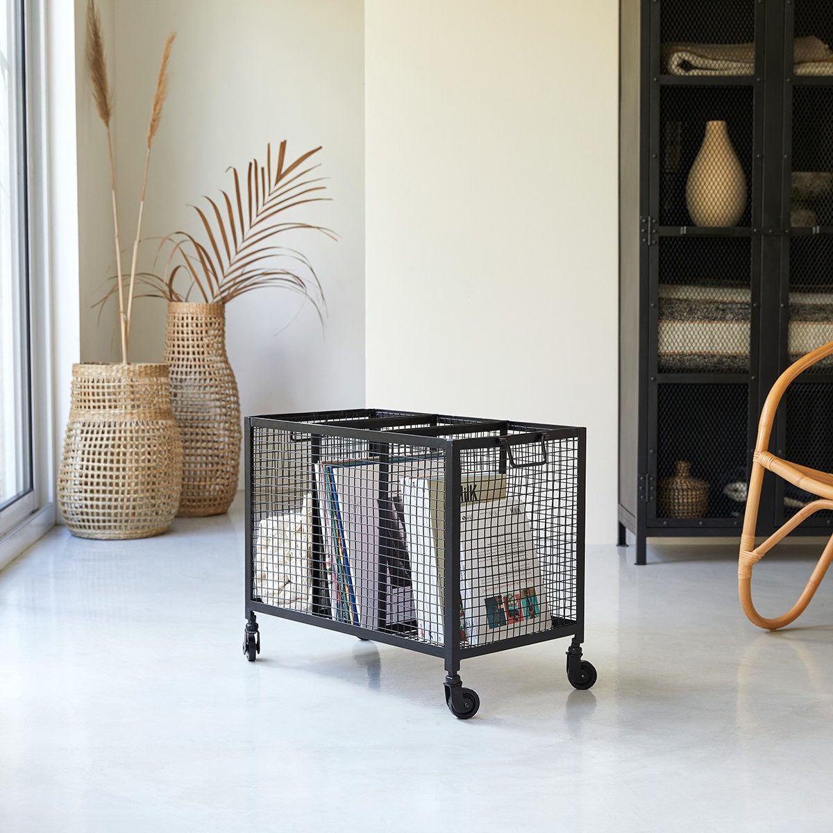 Tikamoon Kinderkleiderschrank Industrial Kinderspielzeugbox aus Metall