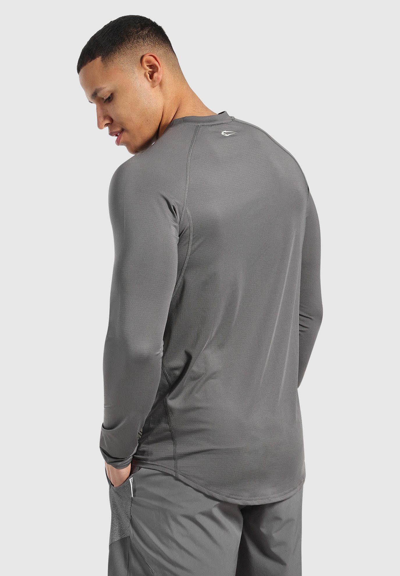 Smilodox Longsleeve Powerfit, Slim Fit Atmungsaktives Langarmshirt Schnelltrocknendes strapazierfähiges Funktionsshirt, Sport Laufen Gym