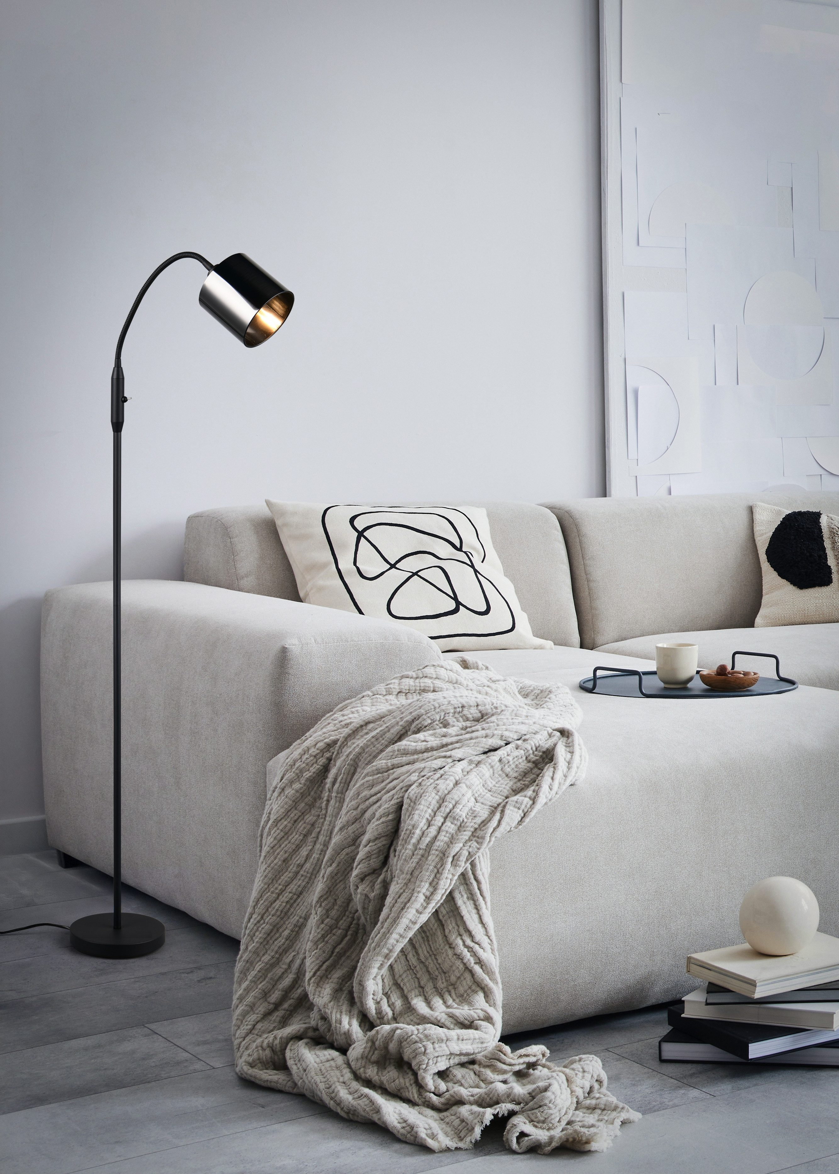 Reality Leuchten Stehlampe JASON, Stehleuchte 1-flammig exkl 1x E14 max 10W, Höhe 130cm, Ø 20cm, Ein-/Ausschalter, Leuchtmittel wechselbar, warmweiß - kaltweiß, mit Kippschalter, Leuchtenkopf flexibel ausrichten, Kabel 180cm