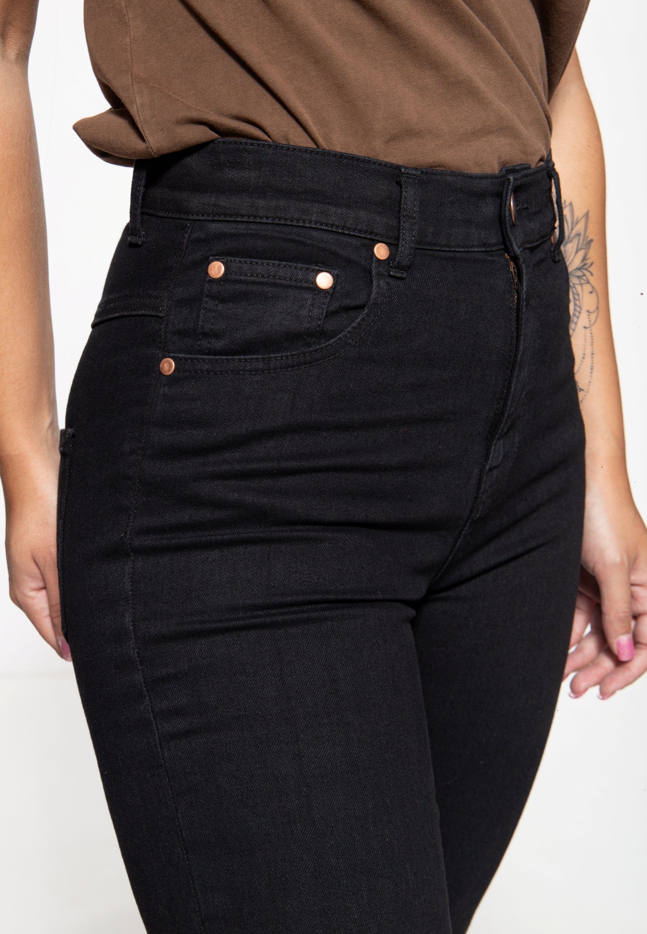 QueenKerosin Slim-fit-Jeans Design Betty 5-Pocket im