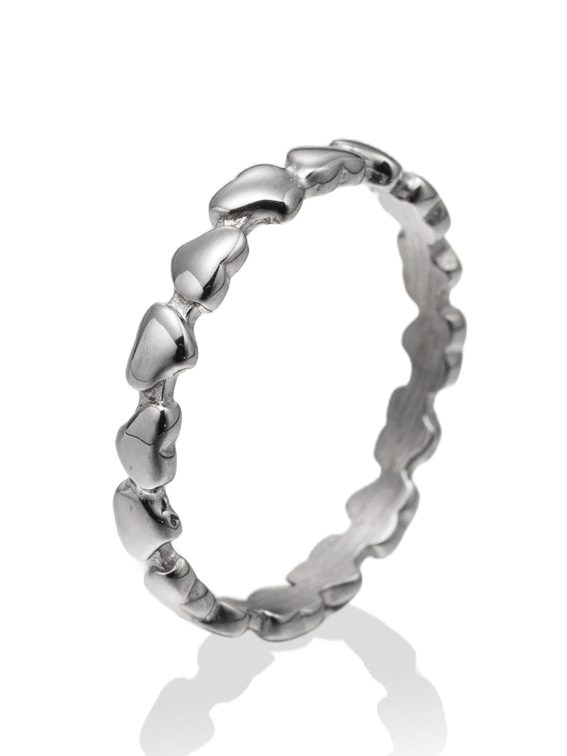 Aniston JEWELRY & WATCHES Fingerring Schmuck Geschenk Edelstahl Damenring Ring Herz, Made in Germany. € 24,99