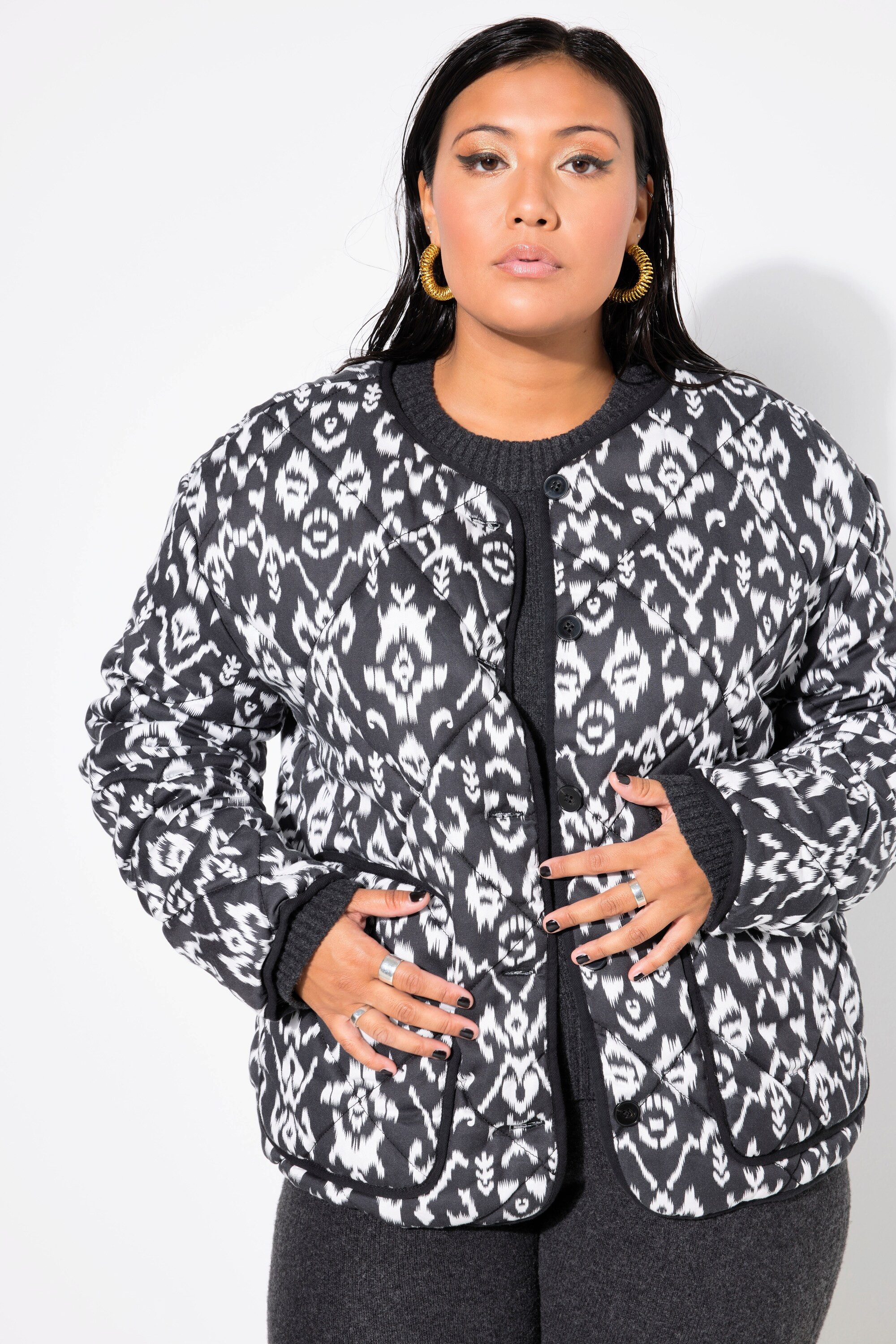 Studio Untold Kurzjacke Steppjacke Boxy Shape Alloverprint