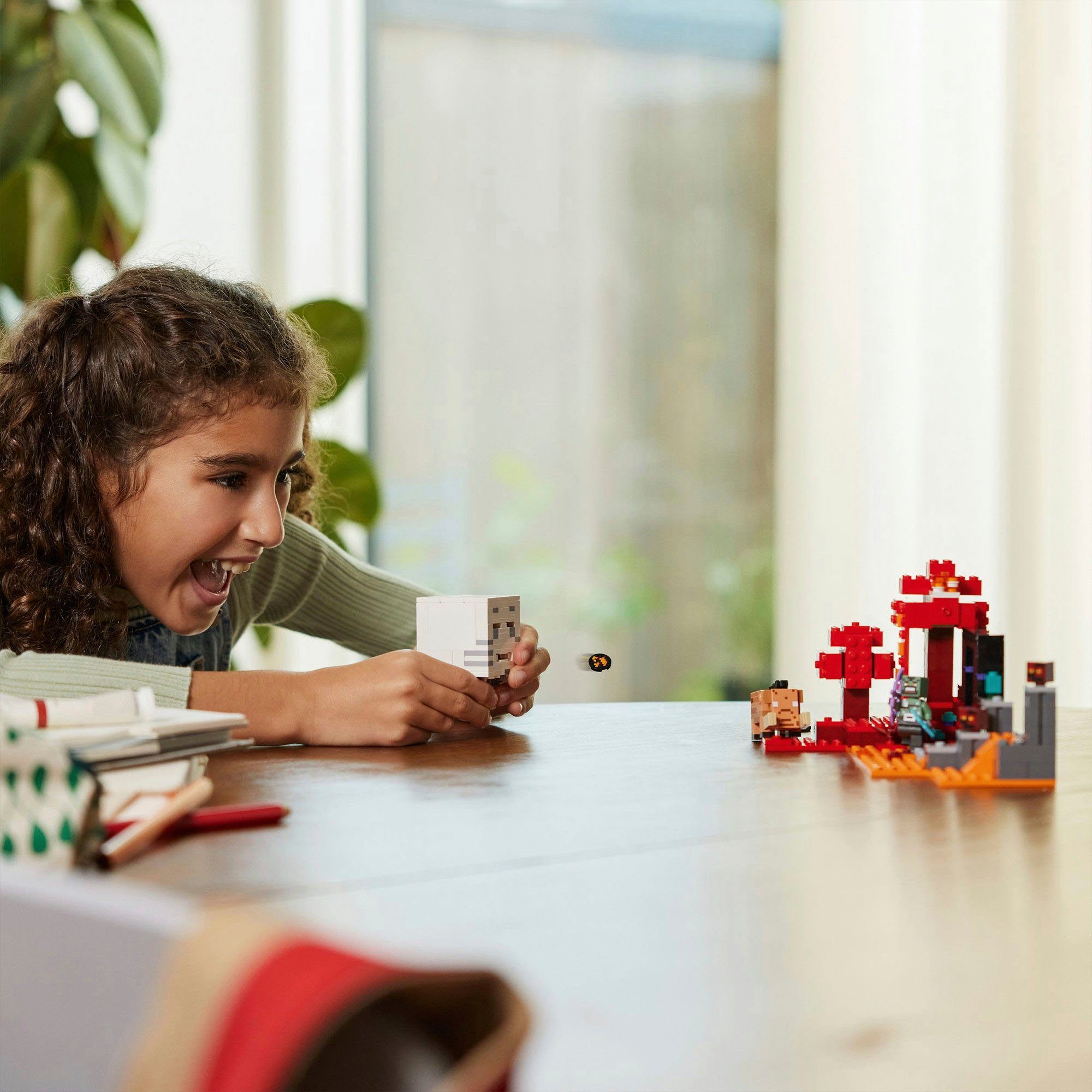 LEGO® Hinterhalt am Netherportal (21255), LEGO Minecraft Konstruktionsspiel günstig online kaufen