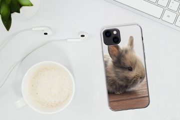 MuchoWow Handyhülle Baby - Kaninchen - Holz, Handyhülle Apple iPhone 13, Smartphone-Bumper, Print, Handy