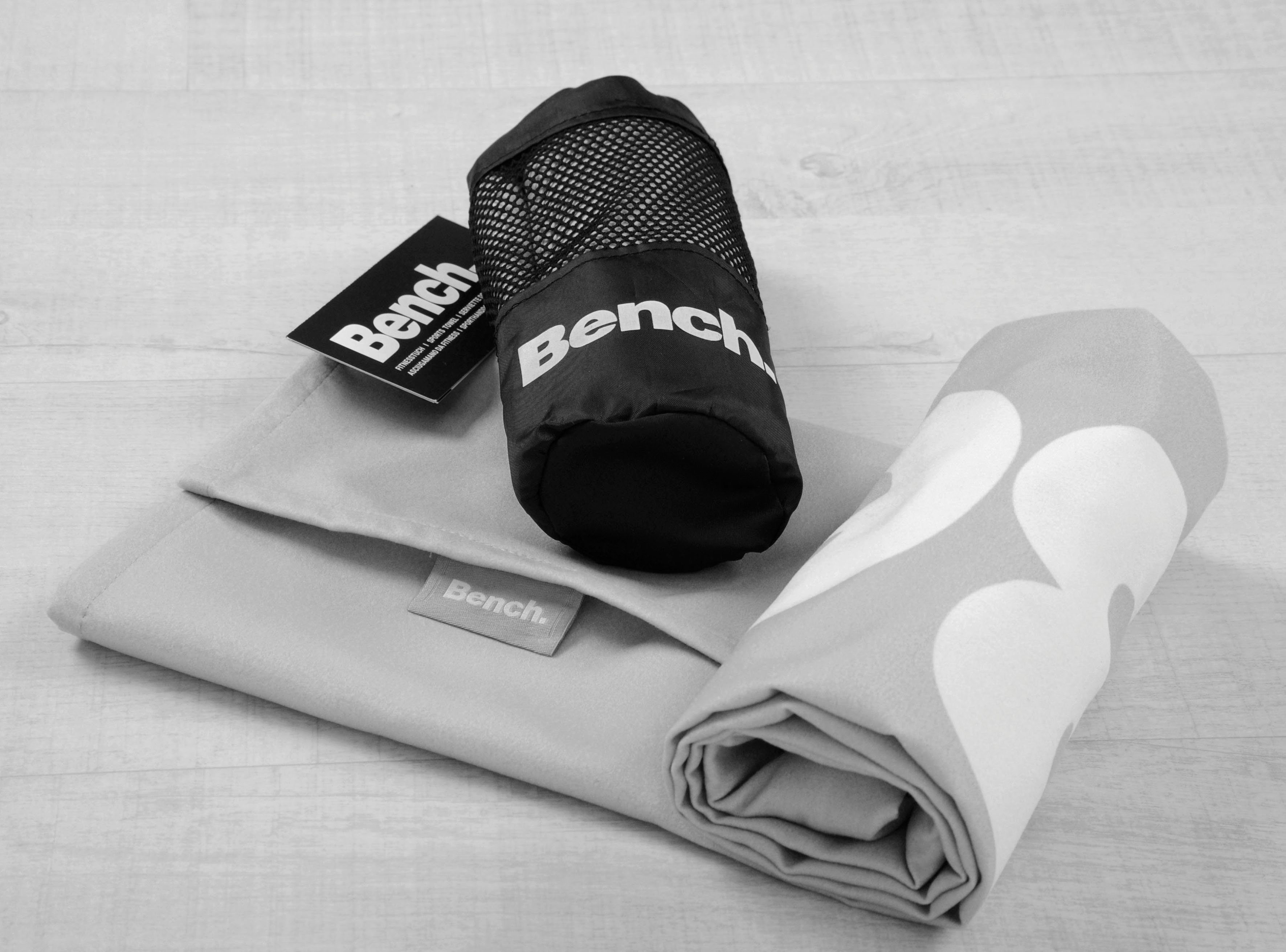50x110 Bench & Bench, Towel / mit Bench. grau (1-St), Sports cm Sporthandtuch Tasche, Microfaser Fitnesstuch Überschlag