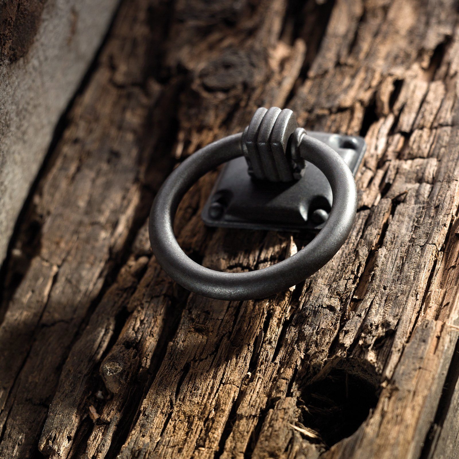 SO-TECH® Möbelgriff TORRO Länge 48 mm Eisen antik vintage Stilgriff Griff, Landhausgriff Schrankgriff Schubladengriff - incl. Schrauben