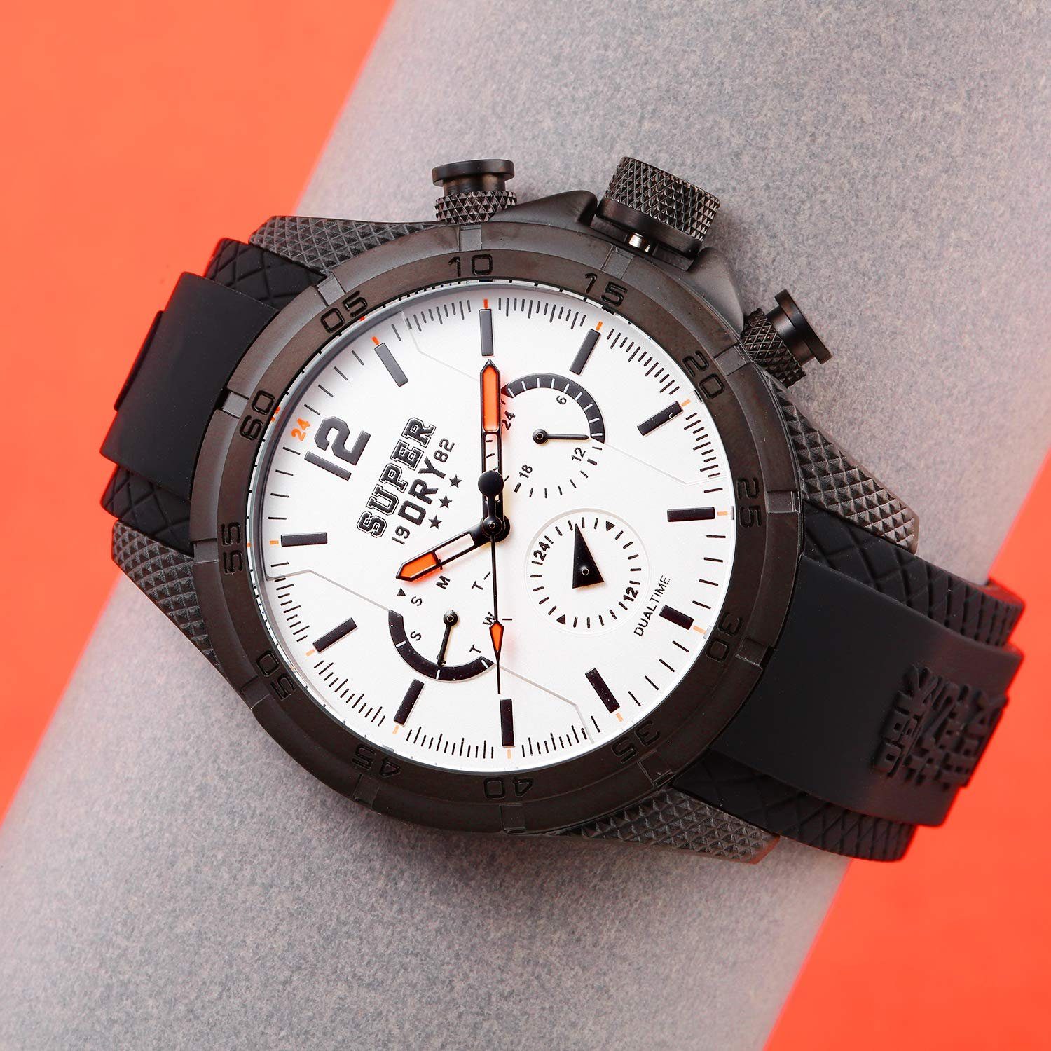Superdry Quarzuhr, Herren Multi Zifferblatt Quarz Uhr mit Silikon Armband SYG257B
