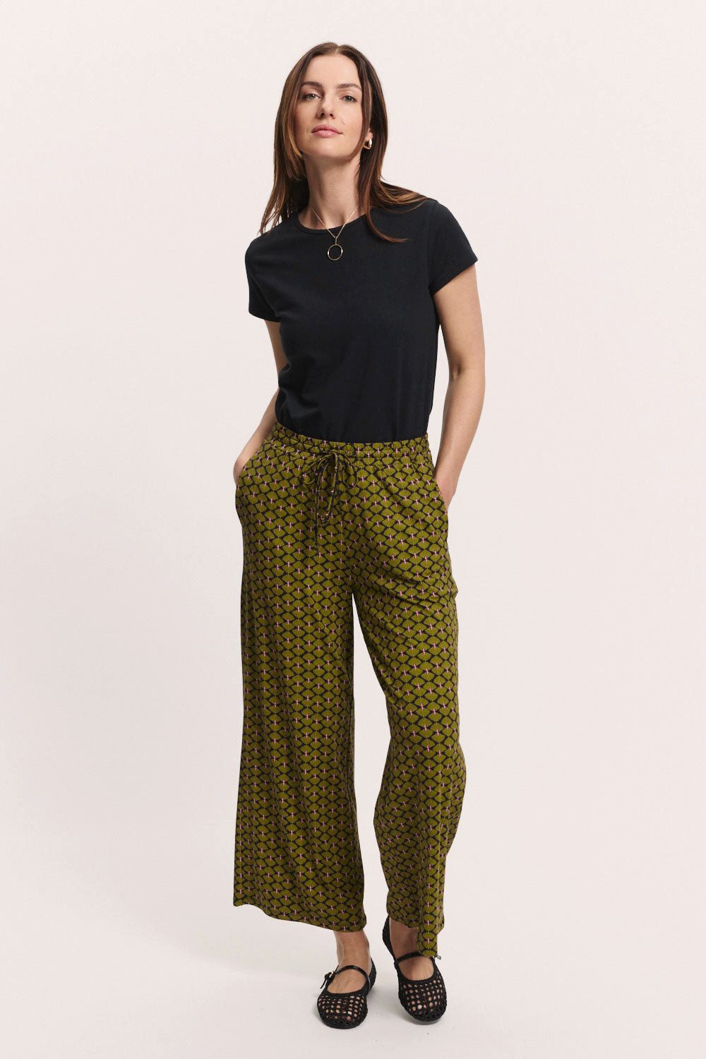 Tranquillo Stoffhose Jerseyhose Taraa aus EcoVero™ Viskose Nachhaltiger EcoVero®-Viskosejersey