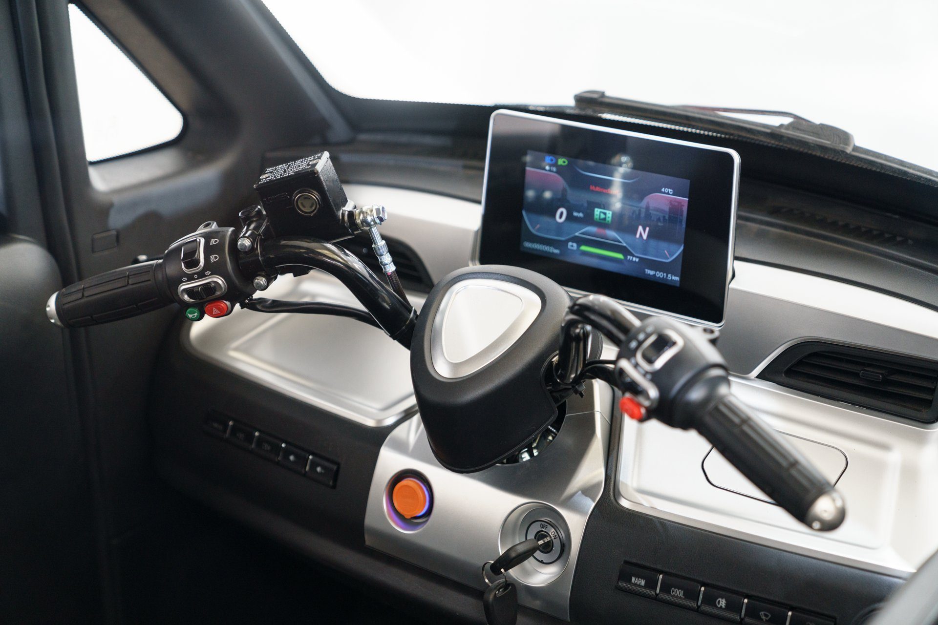 STORMBORN Elektromobil V8 GT, 1500,00 W, 25,00 km/h, Lithium-Ionen-Akku 72 V / 80 Ah - Lithium-Akku, Raumwunder