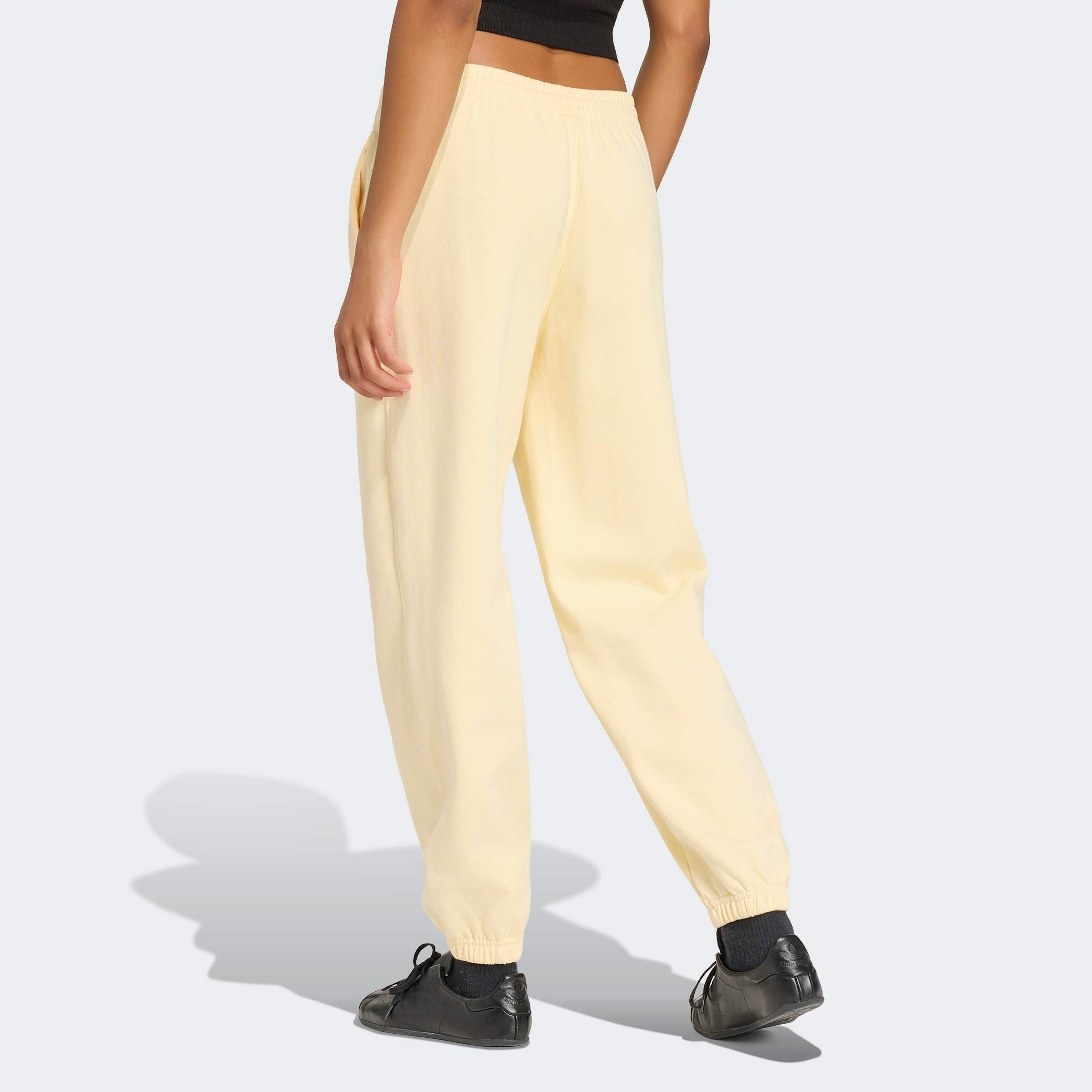 adidas Originals Sporthose ESS JOGGER FT mit Baumwolle, normale Weite