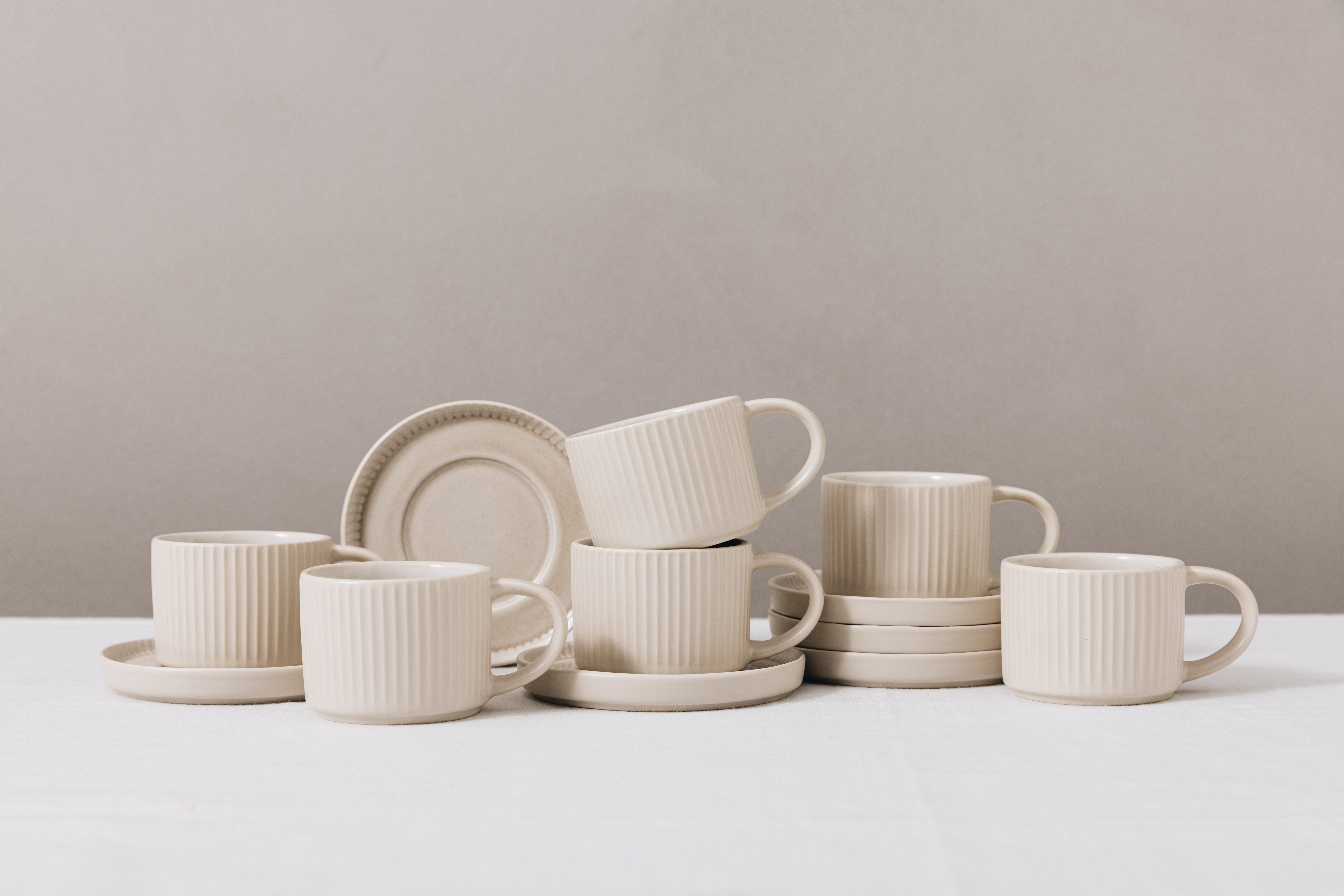 OTTO home Espressotasse Ylvii, 12er Set, bestehend aus 6 Tassen + 6 Untertassen, 12-tlg., Steinzeug, für 6 Personen, spülmaschinenfest und mikrowellengeeignet, 90 ml