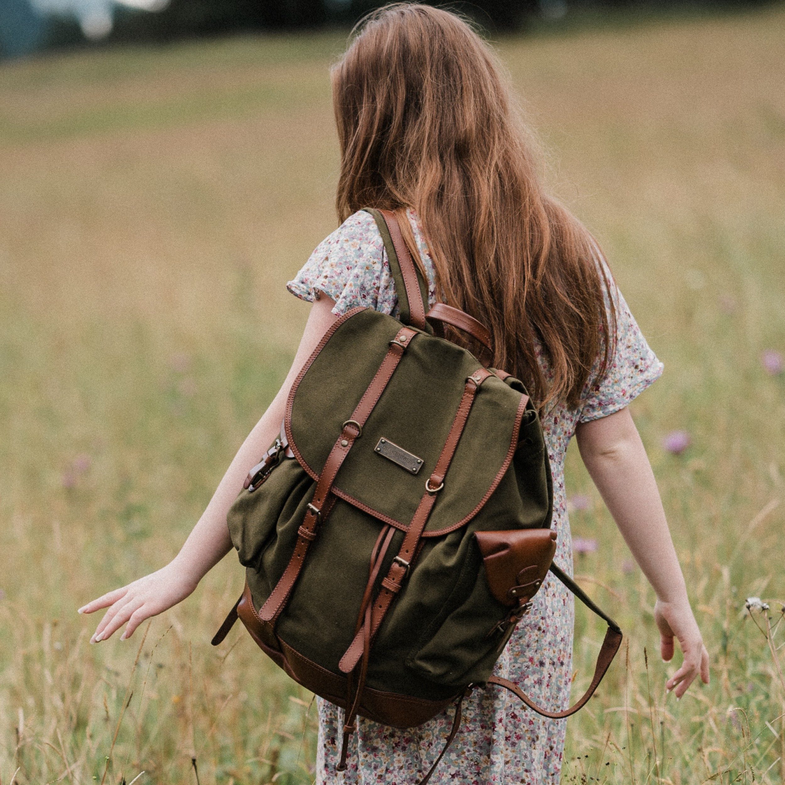 DRAKENSBERG Wanderrucksack »Henry« Oliv-Grün, Klassischer Bergsteiger-Rucksack aus wasserabweisendem Canvas