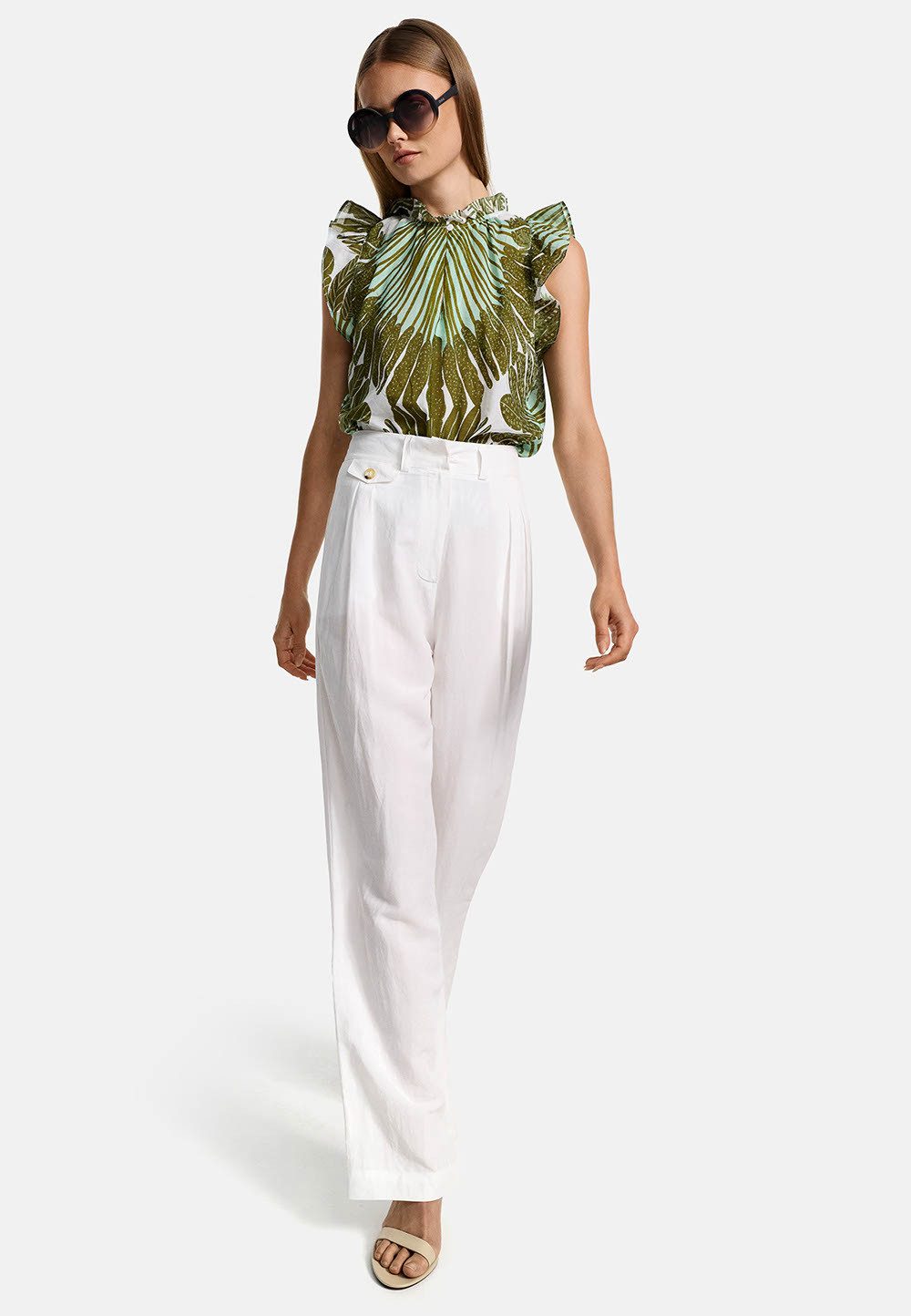 CATNOIR Kurzarmbluse Catnoir Blusentop mit raffiniertem Schnitt am Arm - olive (1-tlg)