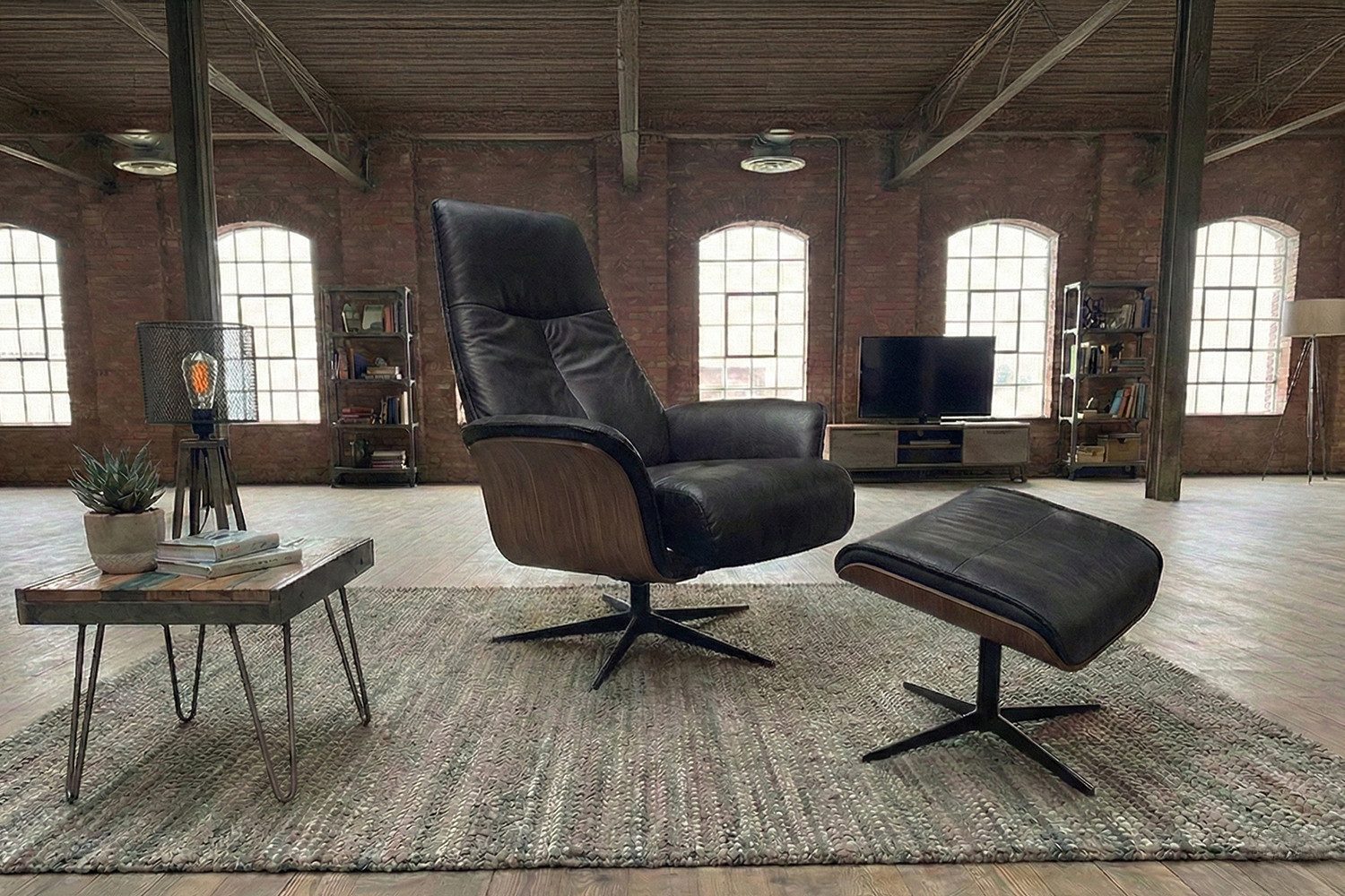 KAWOLA Relaxsessel FERREIRA Lederfaserstoff schwarz Komfort Drehsessel, 360° drehbar, Relaxfunktion, Kopfstütze, inklusive Fußhocker