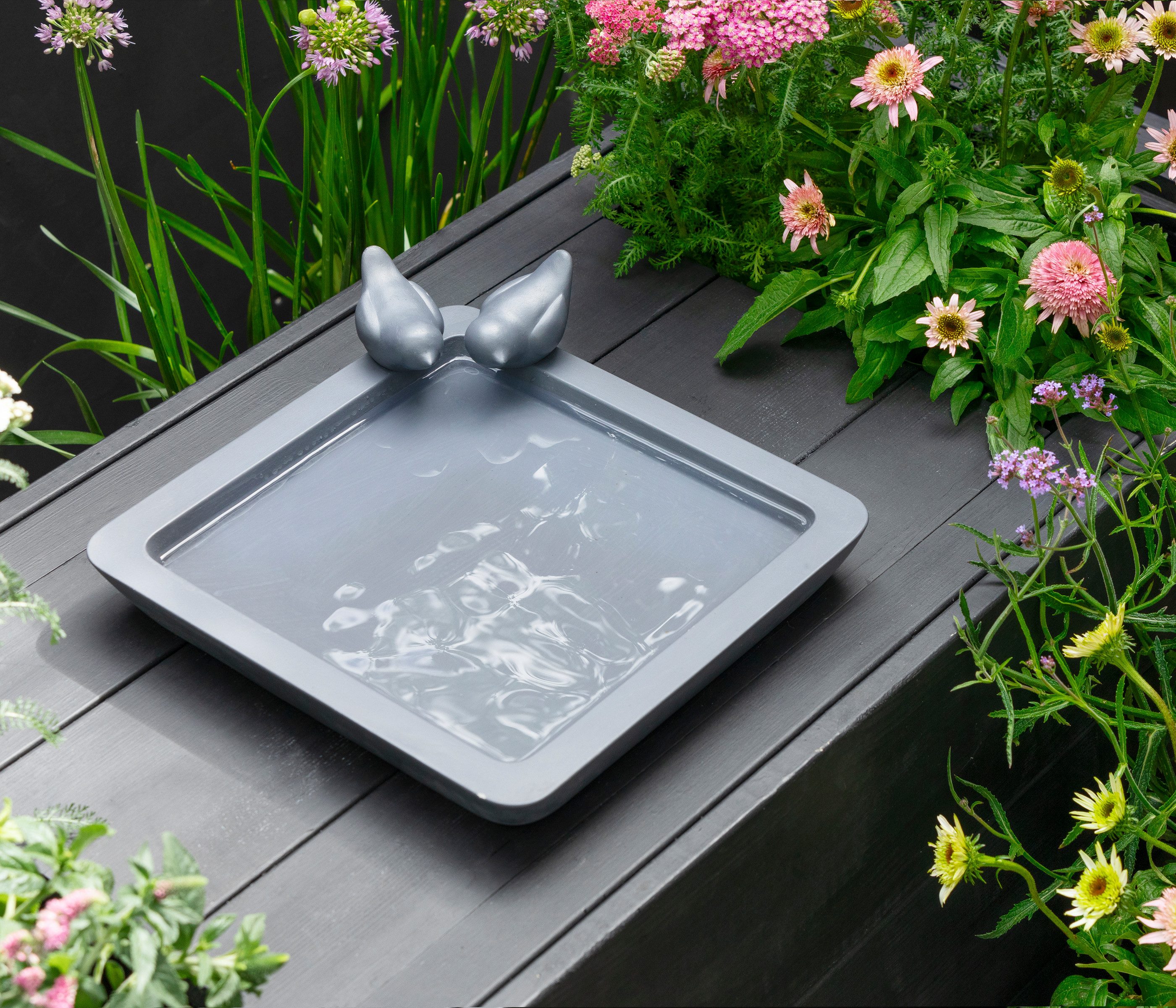 Dehner Vogeltränke Belém aus Beton, 30 x 30 x 9 cm, grau / schwarz, mit