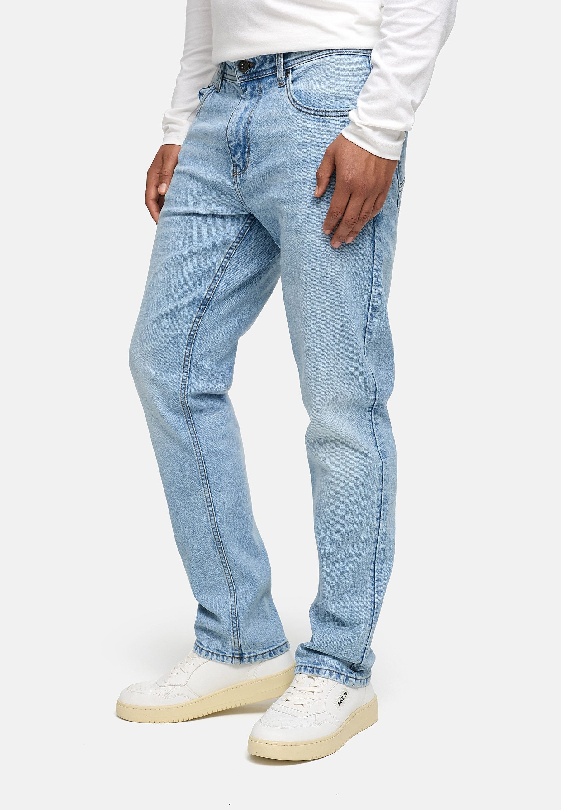 Indicode Regular-fit-Jeans Herren INValoy Jeanshose mit Stretch aus Baumwolle Bequeme Jeanshose in Regular Fit mit Stretch-Anteil für hohen Komfort