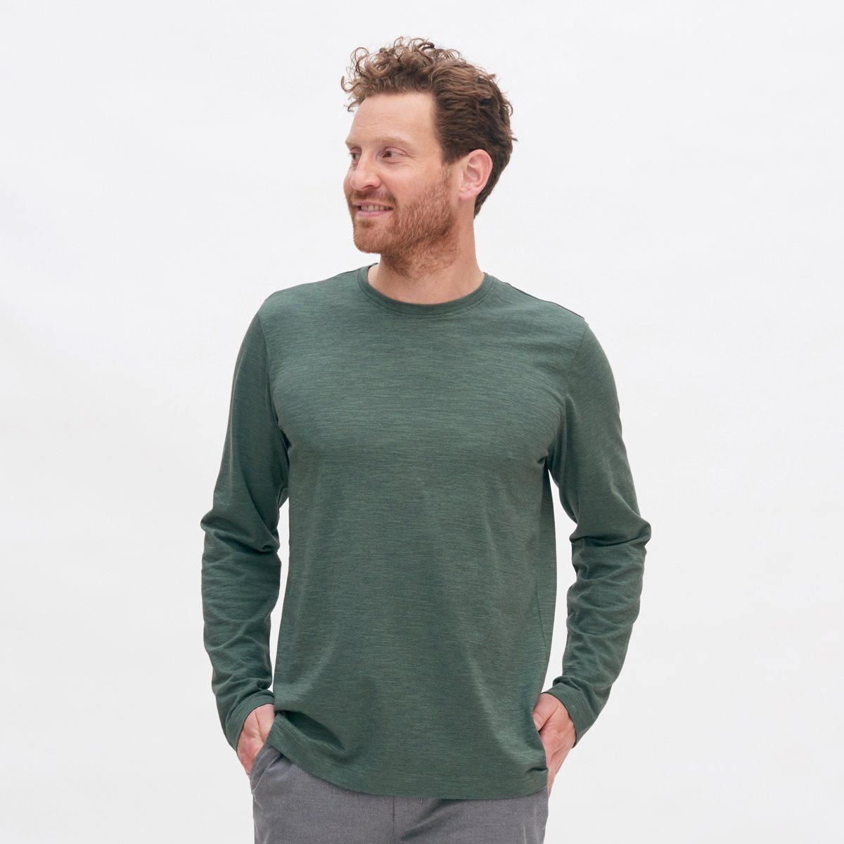 LIVING CRAFTS Langarmshirt NOAH Brandheißes Langarm-Shirt aus purer Bio-Baumwolle Silver Pine