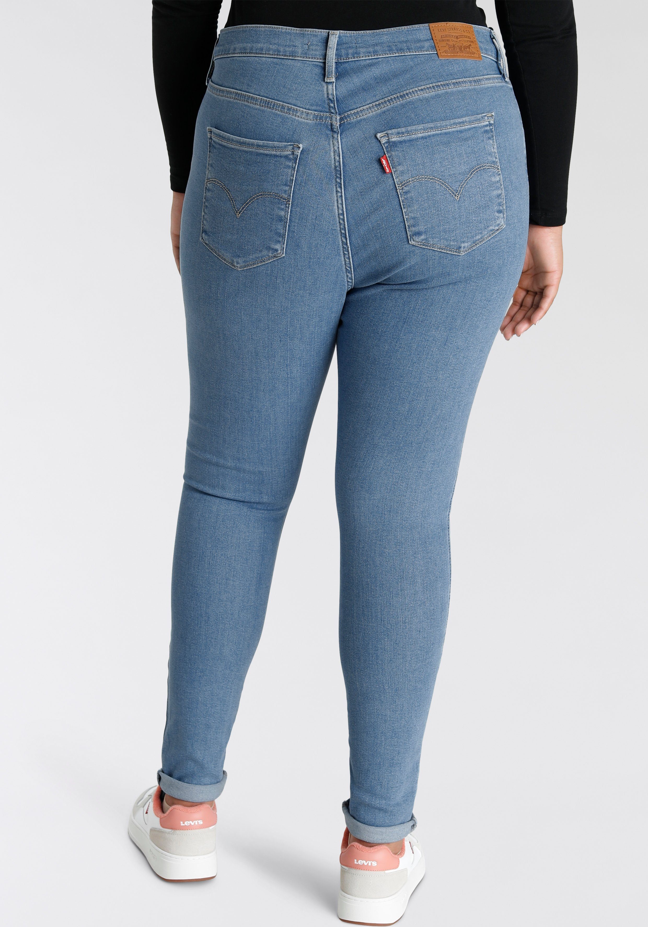 Skinny-fit-Jeans indigo hoher Plus High-Rise light Levi's® mit Leibhöhe 720
