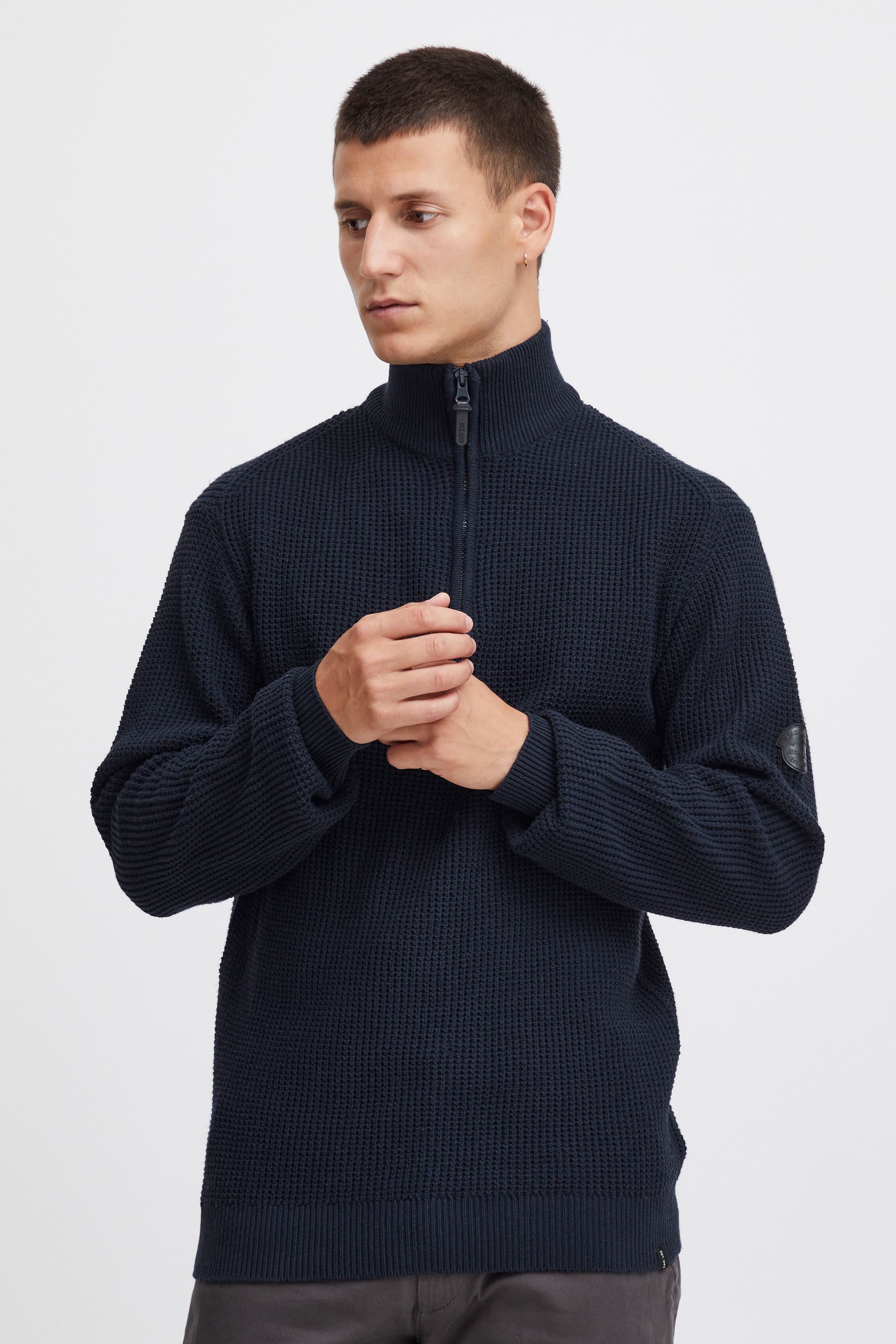 Troyer IDRevillan Knit