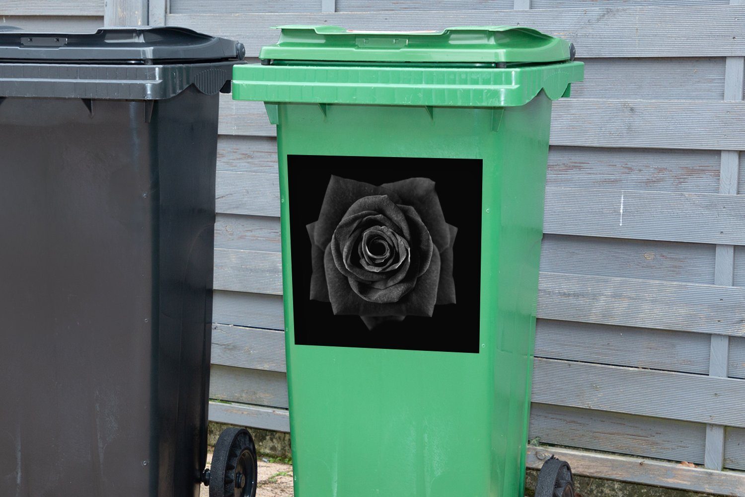 MuchoWow Wandsticker Rose - Rosenblütenblätter Mülleimer-aufkleber, St), Mülltonne, - (1 Sticker, Container, Schwarz Abfalbehälter