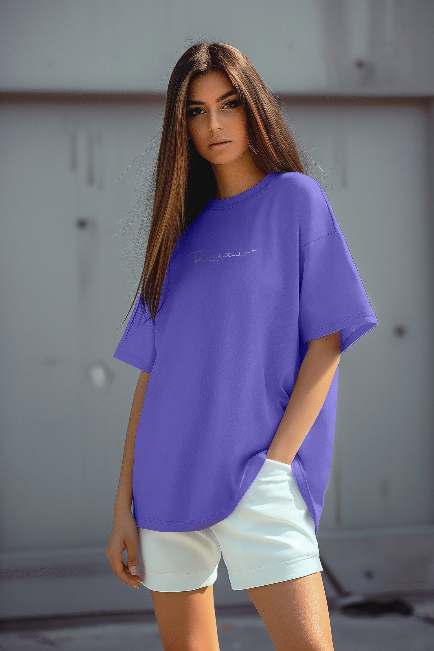 Reichstadt Oversize-Shirt Damen Oversized Kurzarmshirt Brand Stick 23RSW044 mit Stitching am Kragen – Bild 2 von 5