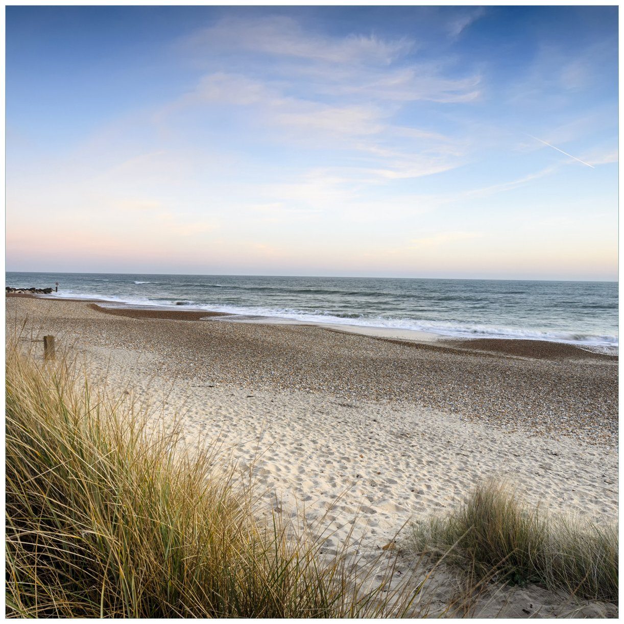 Wallario Glasbild, Strandspaziergang im Urlaub an der Ostsee, in verschiedenen Ausführungen