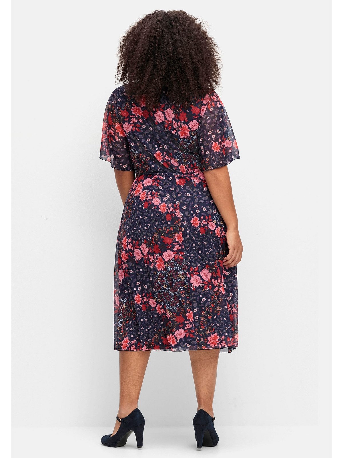 sheego by Joe Browns Sommerkleid Große Größen mit Blumendruck und blickdichtem Futter