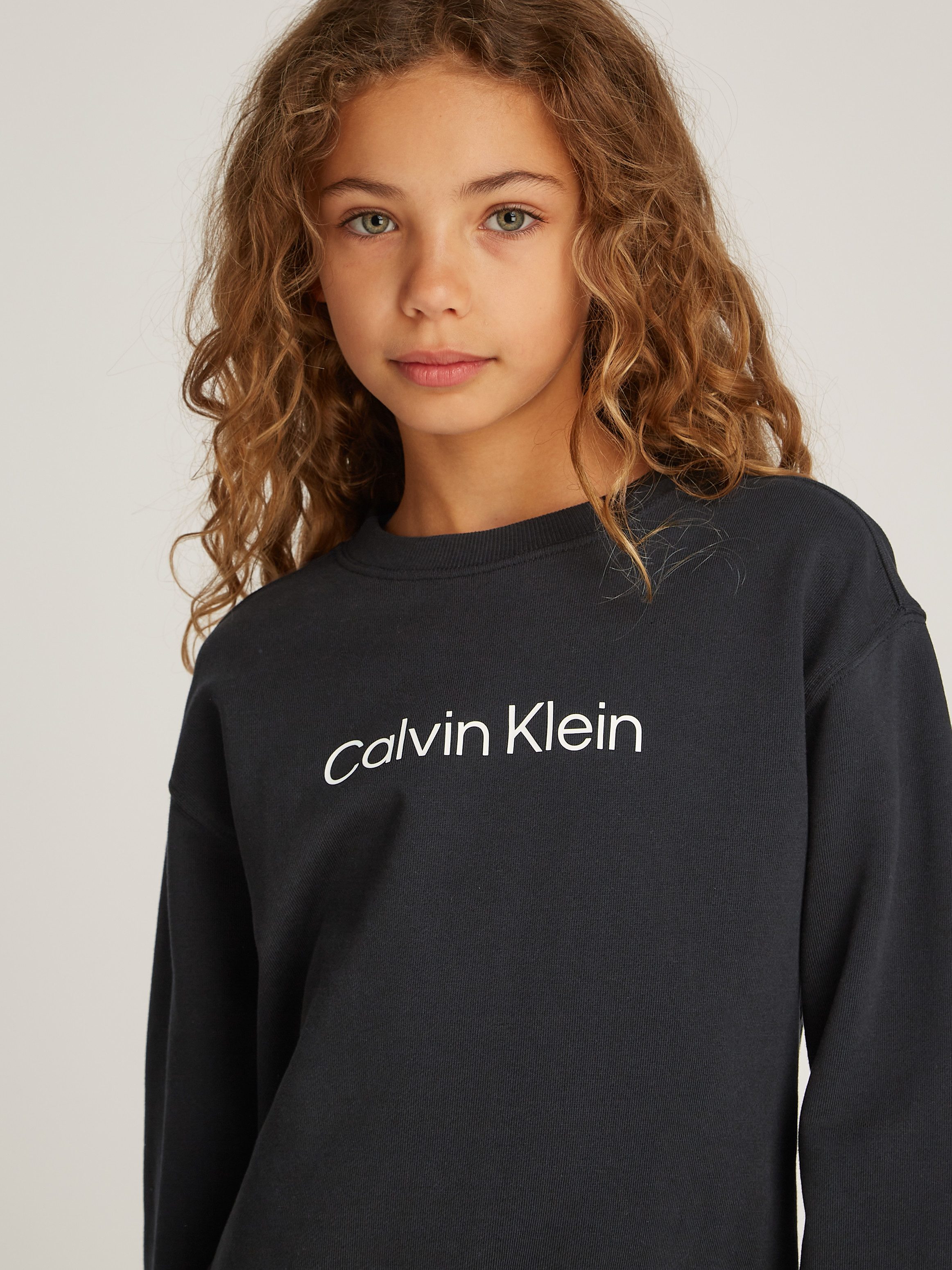 Calvin Klein Jeans Langarmshirt & Leggings RELAXED CN + CYCLING SHORTS (Set, 2-tlg., 2tlg) mit Logoschriftzügen
