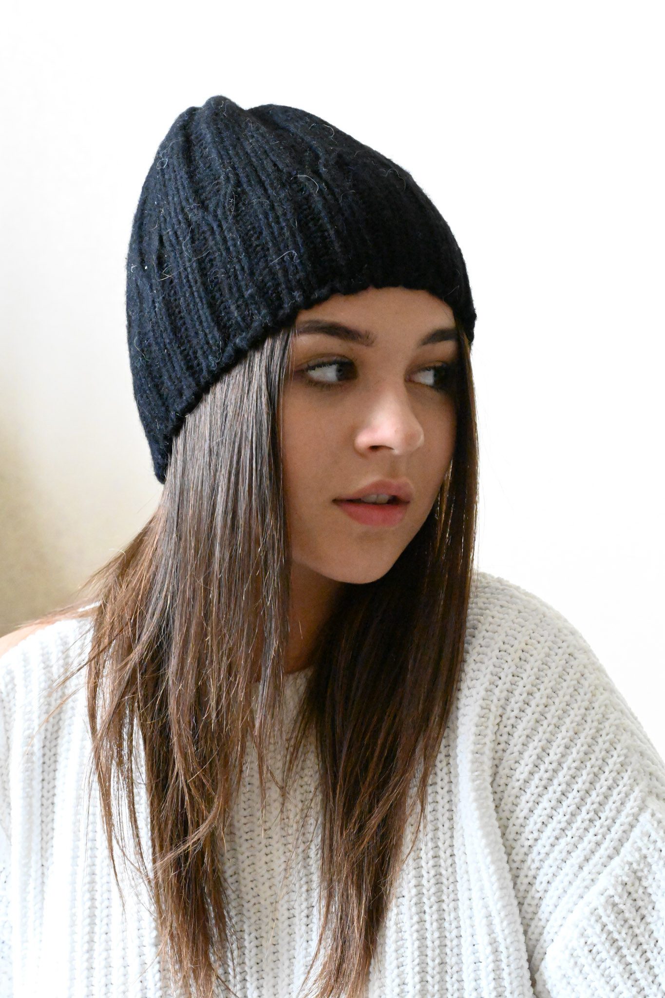 Runde Perlé Beanie weiche dünne Mütze aus 100% Merinowolle schwarz Wintermü günstig online kaufen