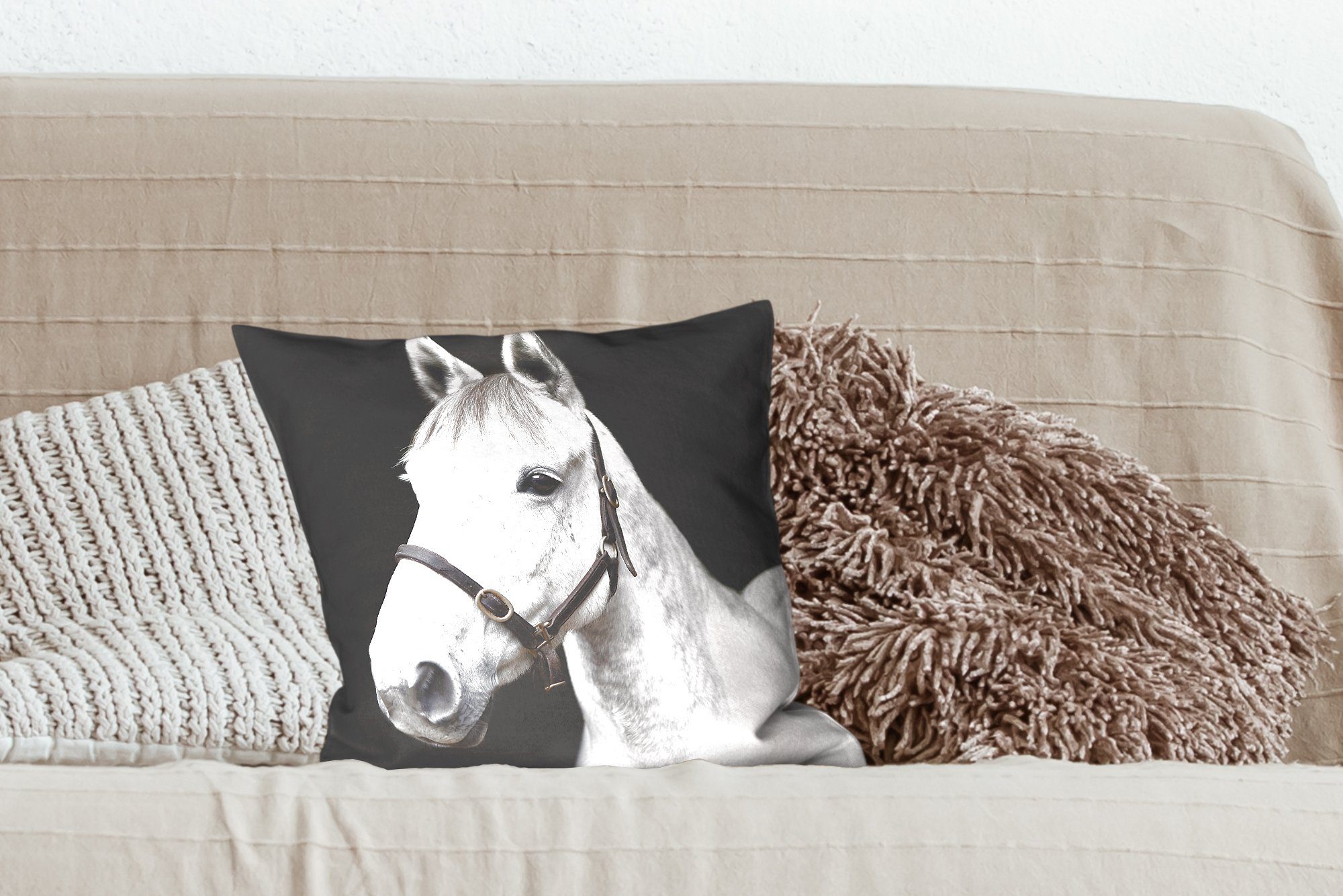 Schlafzimmer, Pferd Dekokissen - Zierkissen MuchoWow Weiß, - Füllung Sofakissen mit für Halfter Deko, Wohzimmer,