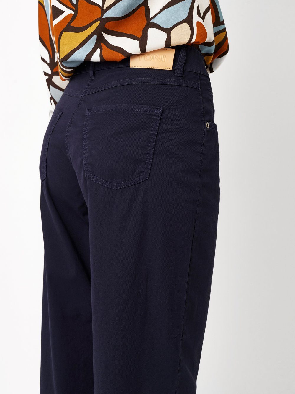 TONI Stoffhose LIV BARREL mit Stretch