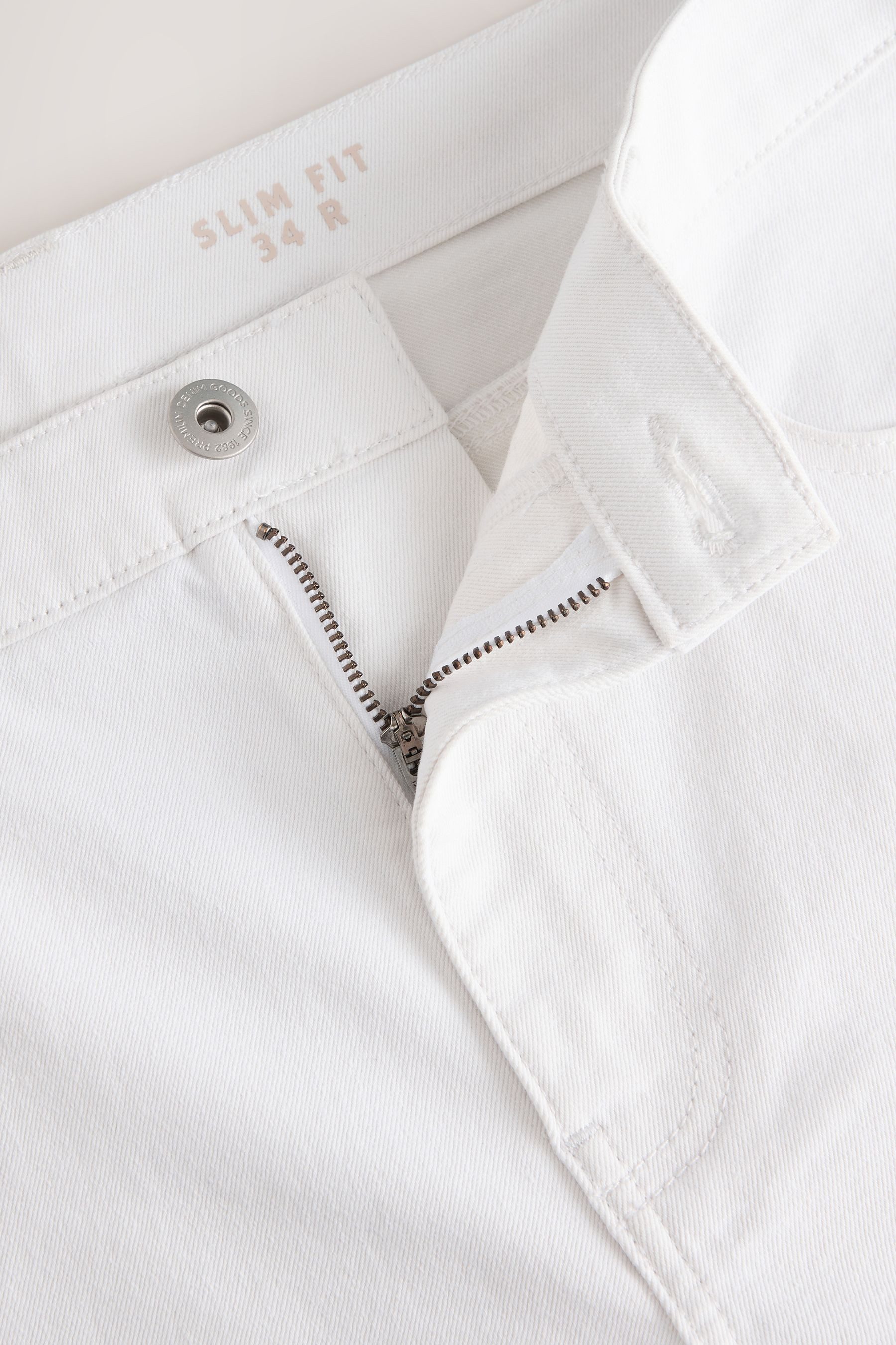Next Slim-fit-Jeans Essential Slim Fit Jeans mit Stretch (1-tlg)