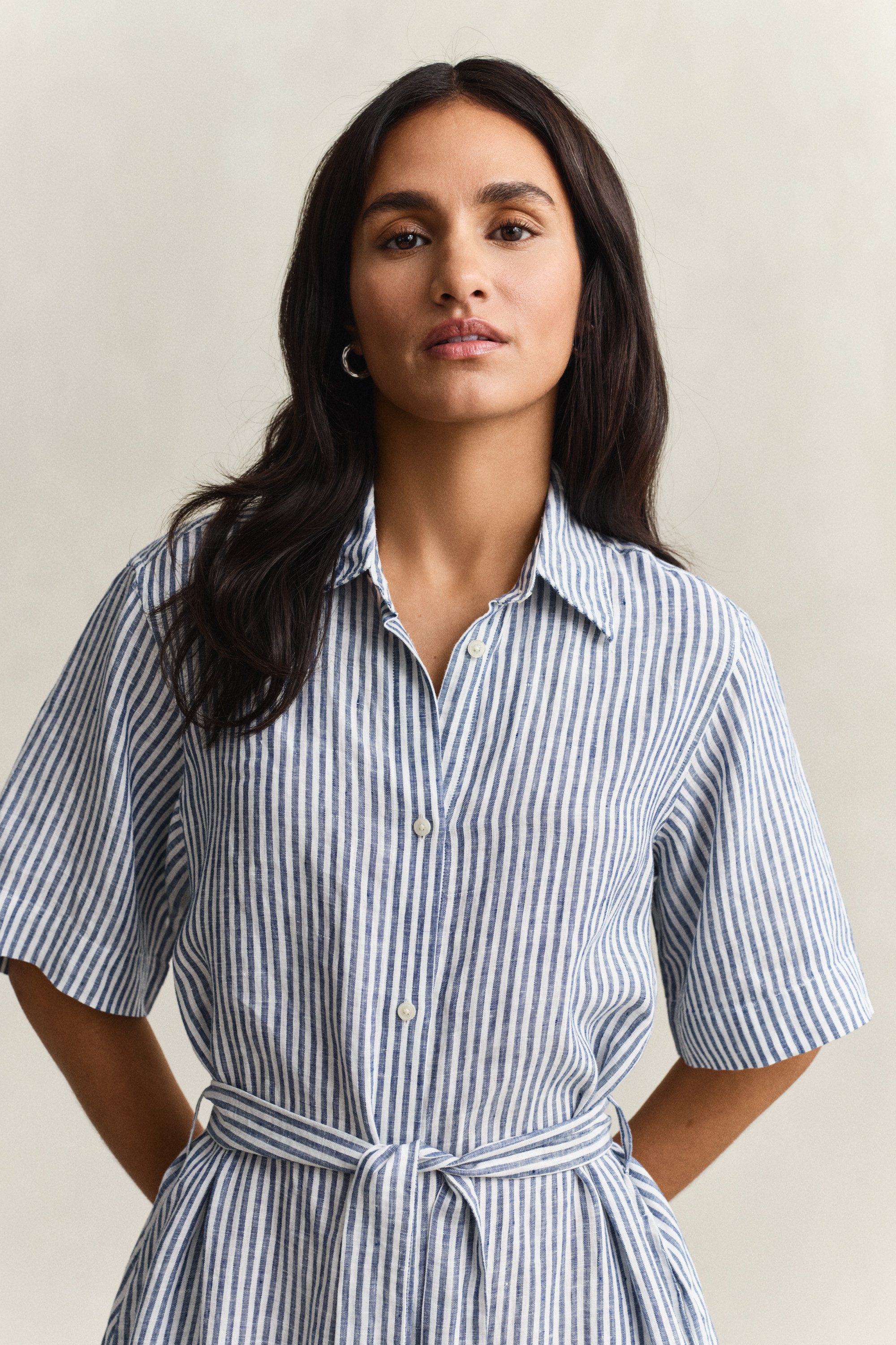 Gant Hemdblusenkleid STRIPED LINEN Regular fit mit Bindegürtel