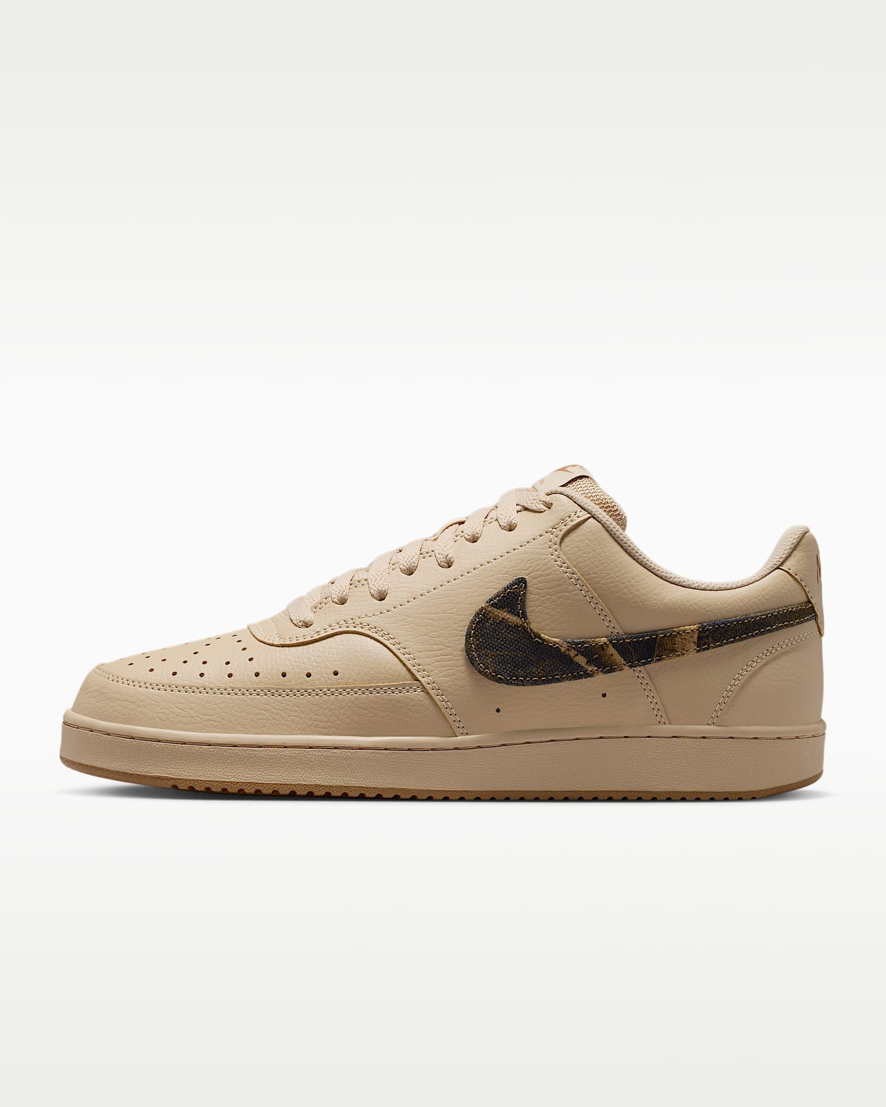 Nike Sportswear COURT VISION SE Sneaker inspiriert vom Design des Nike Air Force