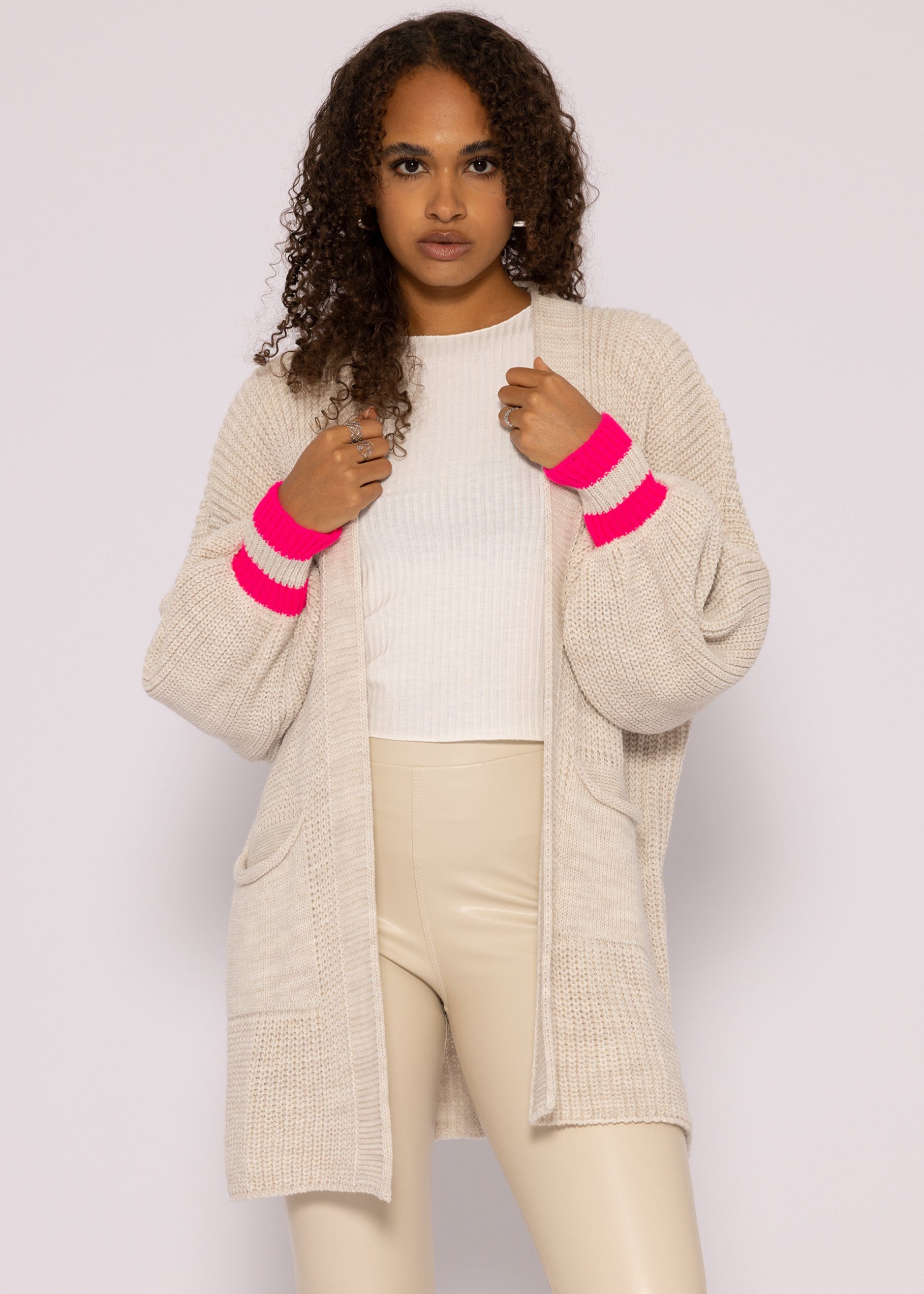 SASSYCLASSY Cardigan Oversize Strickjacke Damen aus weichem Grobstrick Lässiger Strick Cardigan mit Taschen und Ballonärmeln Gr. 36-42