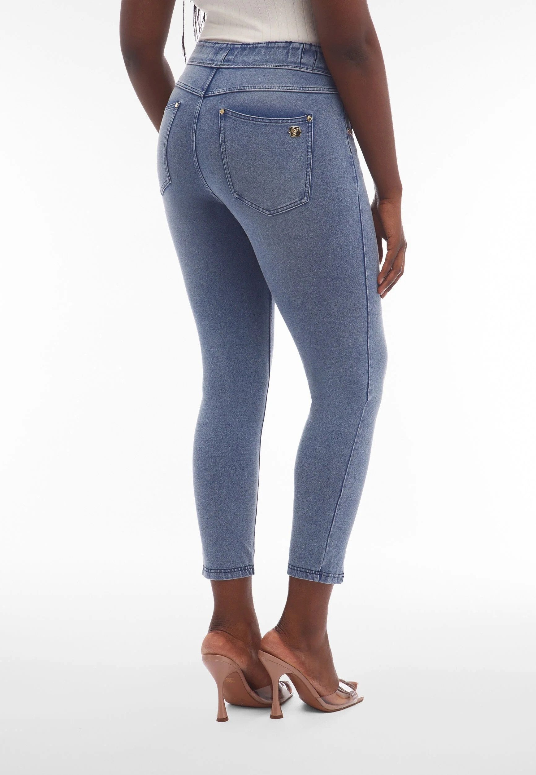 Freddy Jeansjeggings N.O.W.® Denim-Jersey-Hose mit hohem Taillenbund und Schlitzen am Saum mit Stretch-Anteil