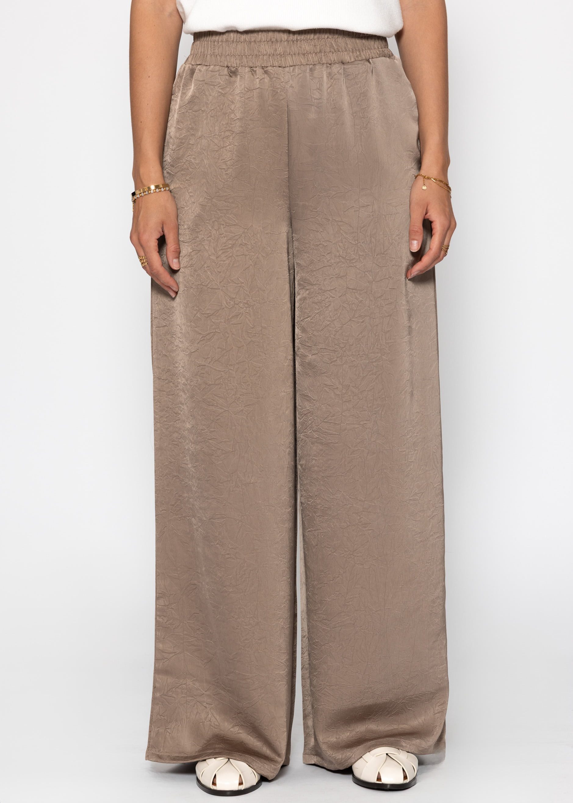 SASSYCLASSY Stoffhose Fließende Satin Stoffhose Damen mit Wide Leg Elegante günstig online kaufen