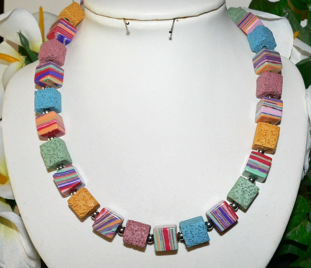 traumschmuck Statementkette 366n Statement Halskette Würfel Lava Blau Rot Grün türkis rosa grün, (incl. Schmuckbox), handgefertigt, Made in Germany